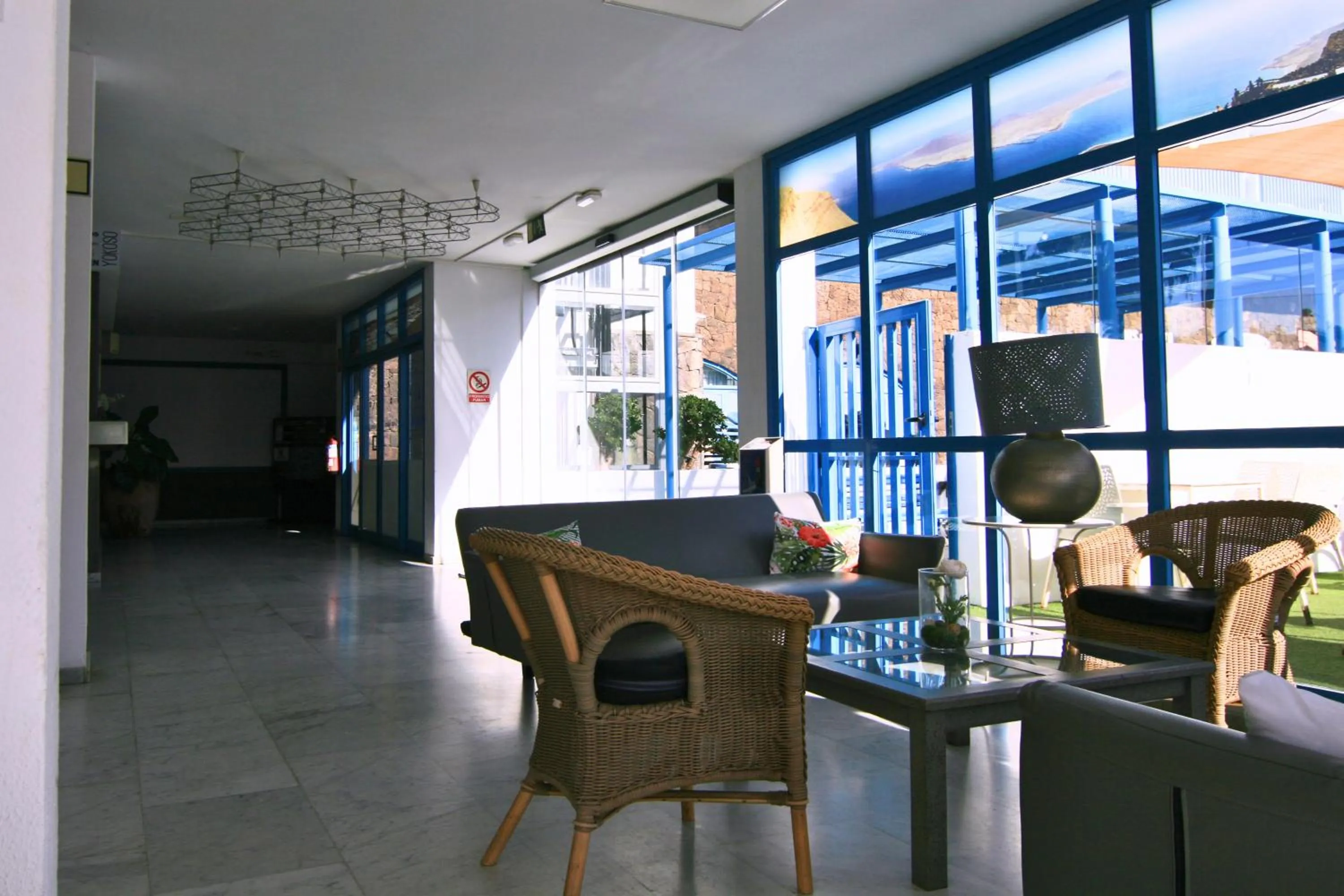 Communal lounge/ TV room in Aparthotel Costa Volcán & Spa