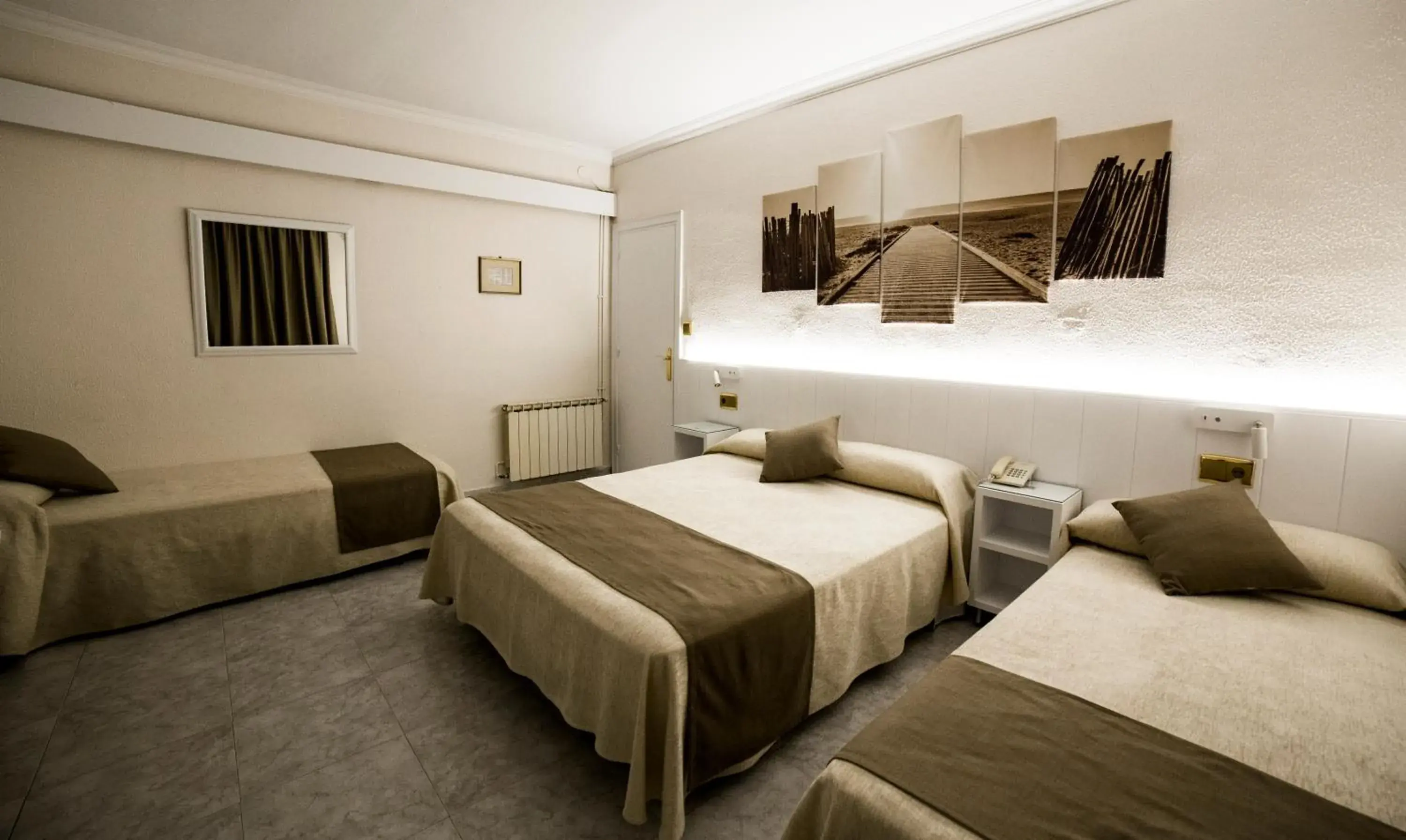 Quadruple Room with Balcony in Hotel Claramar Quadruple Room with Balcony in Hotel Claramar