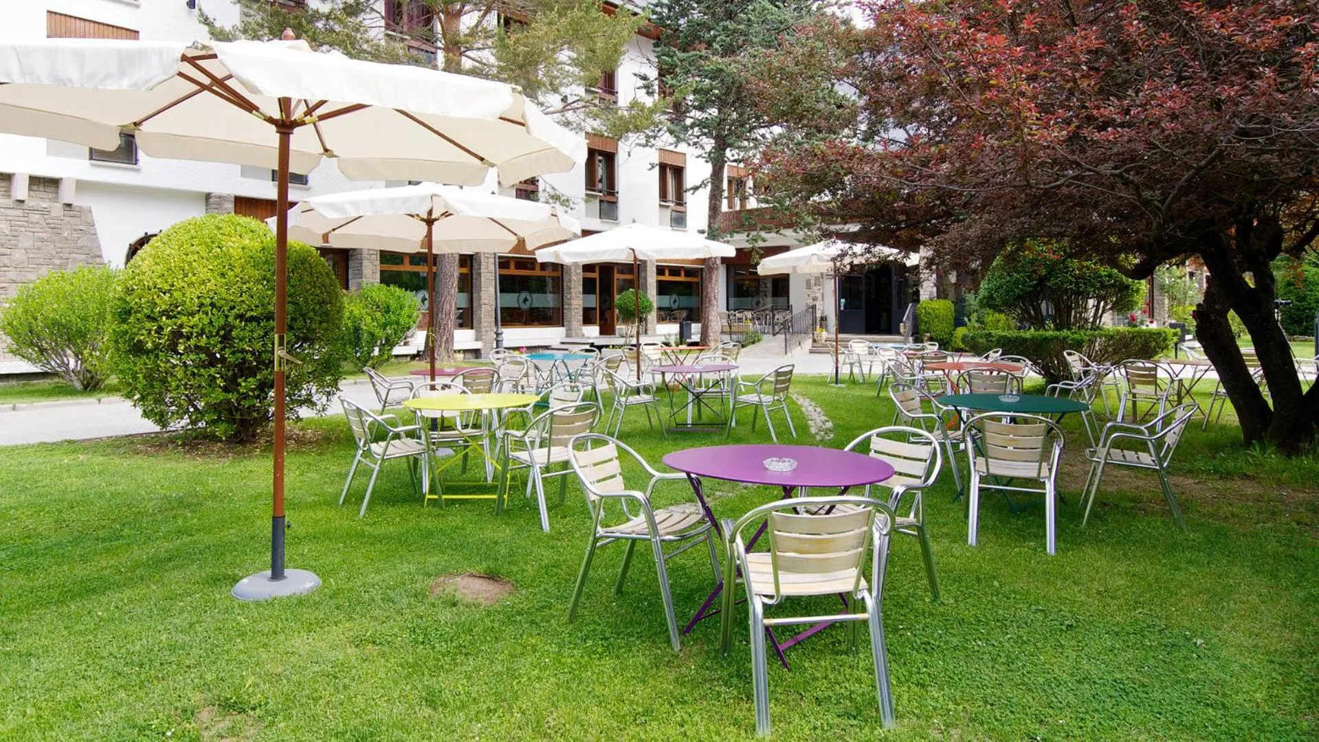 Garden in Silken Ordesa