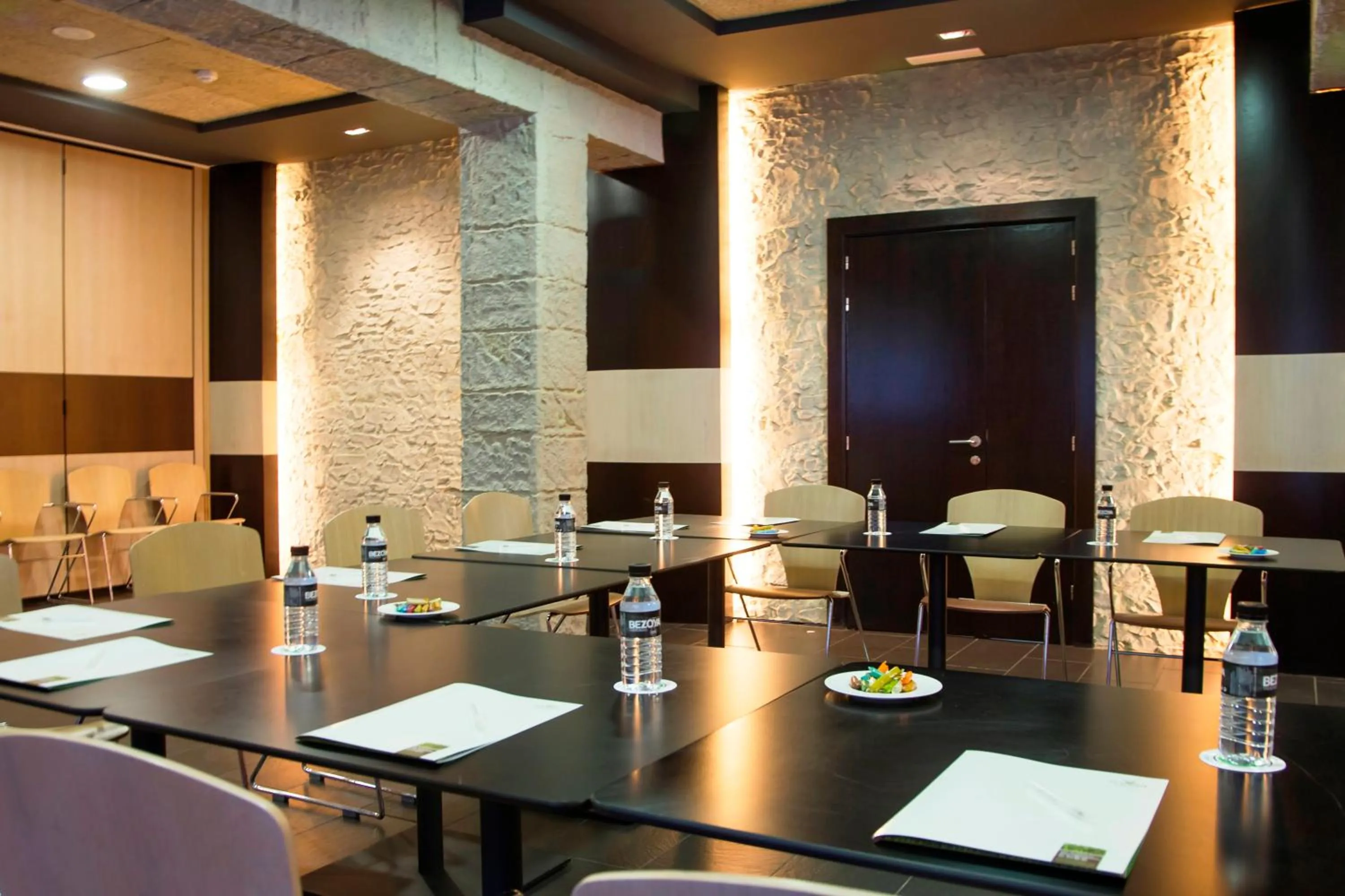 Meeting/conference room in Silken Ordesa