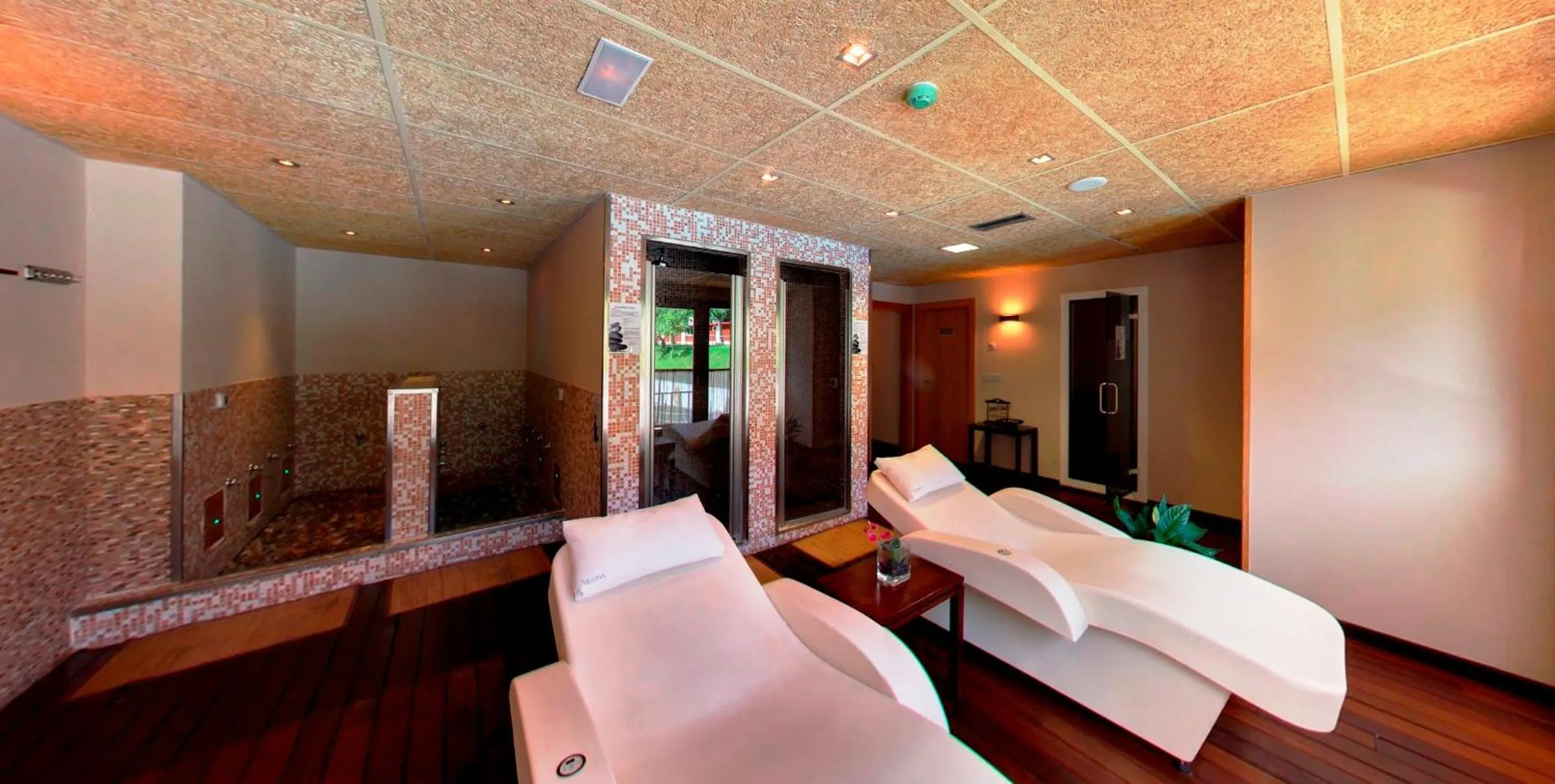 Spa and wellness centre/facilities in Silken Ordesa