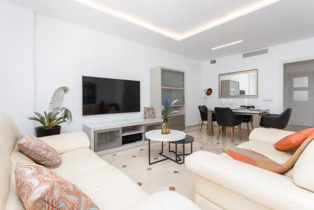 2º MTR - Marbella Temporary Rent 3 bedrooms Av del Mar