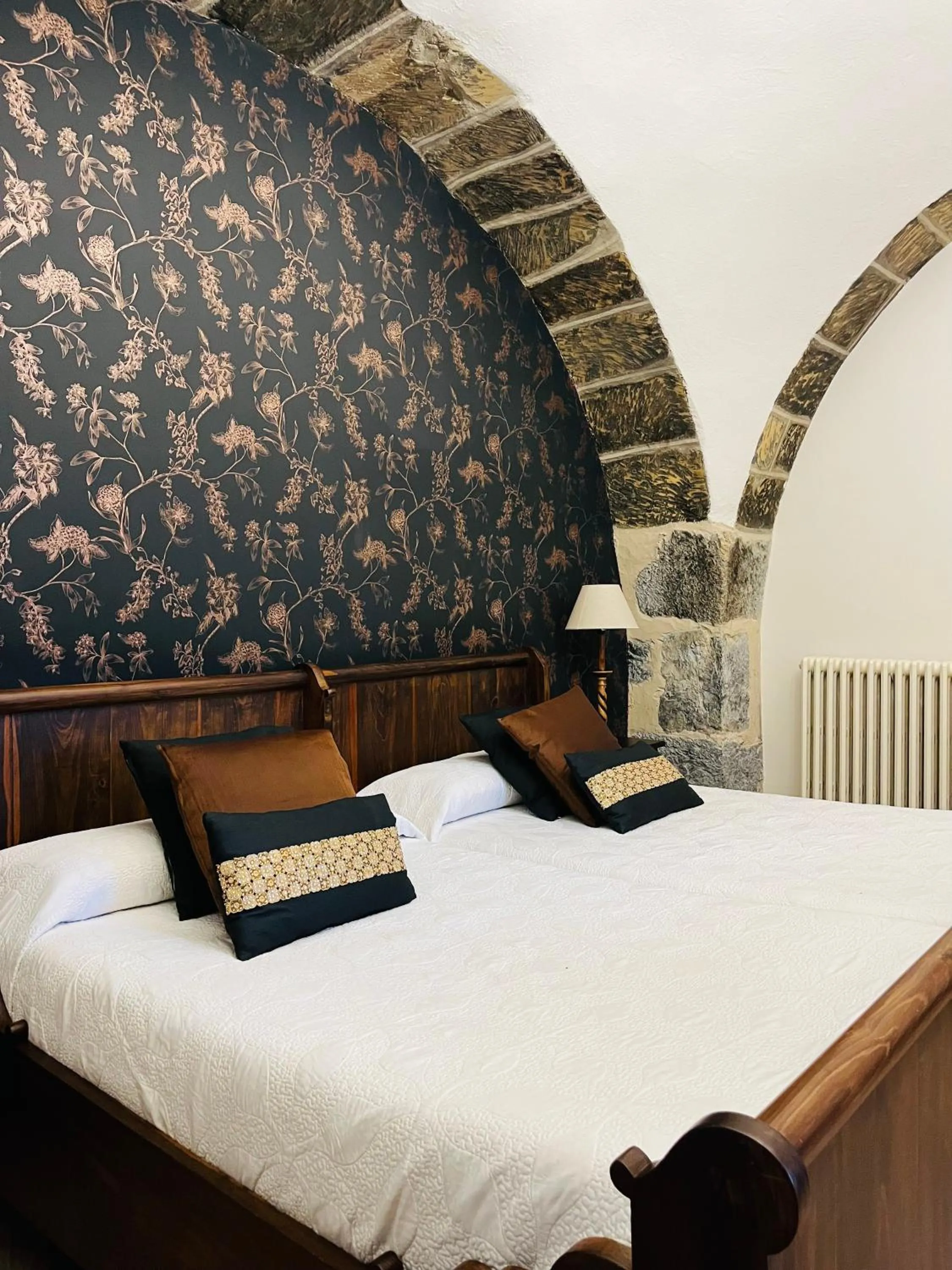 Bed in Hotel Larrañaga