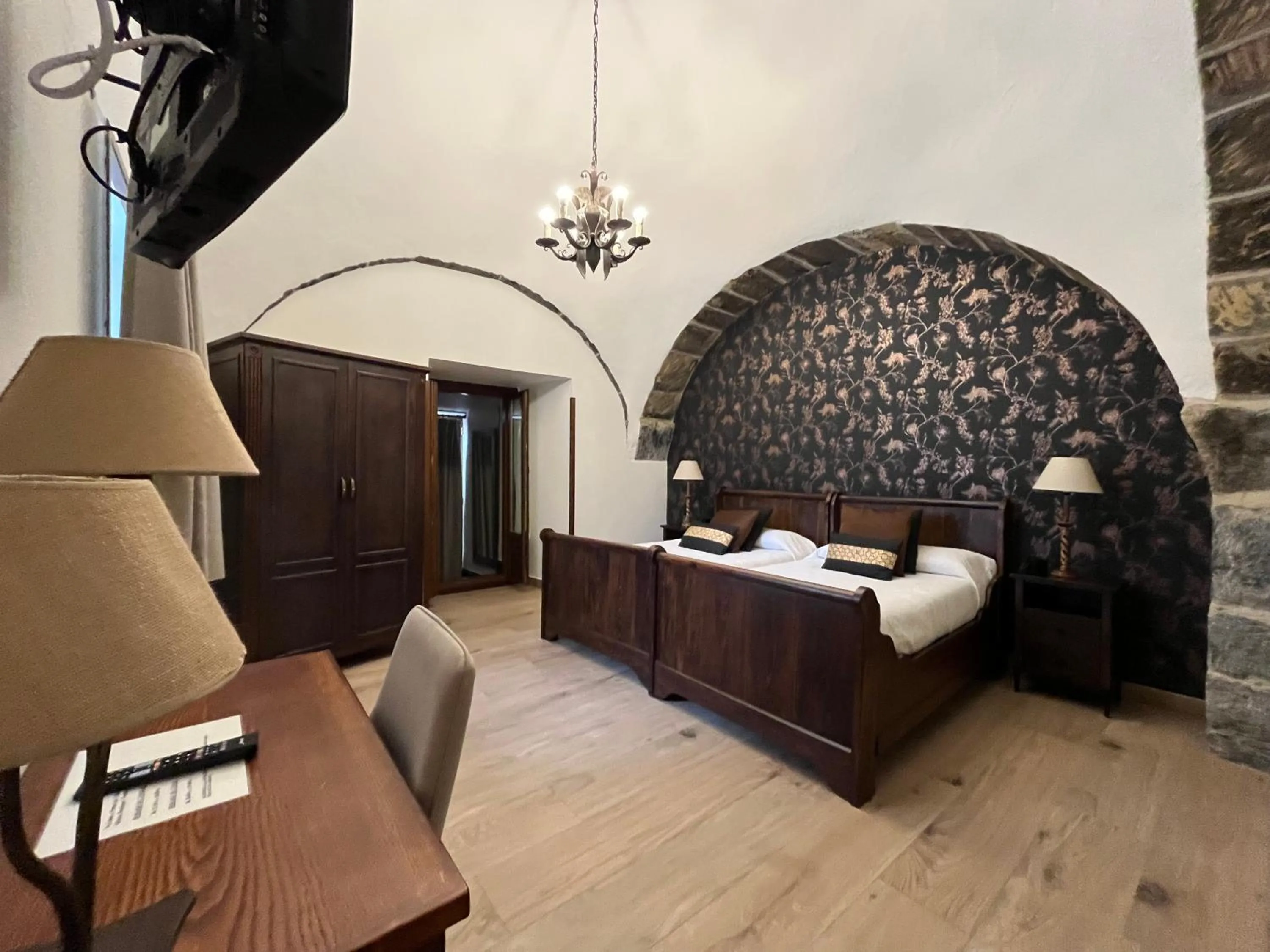 Bed in Hotel Larrañaga