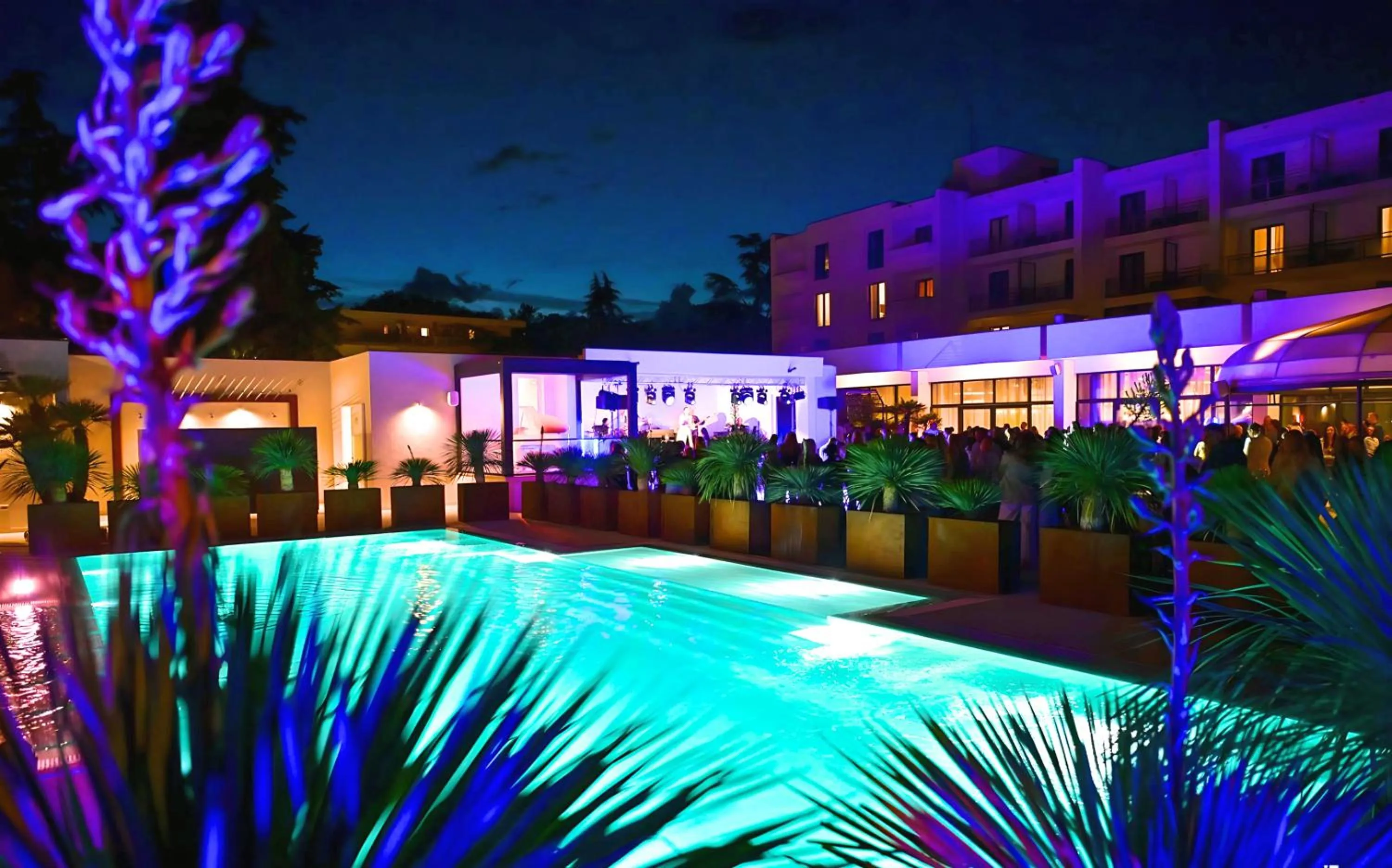 Property building in Hotel Alkar