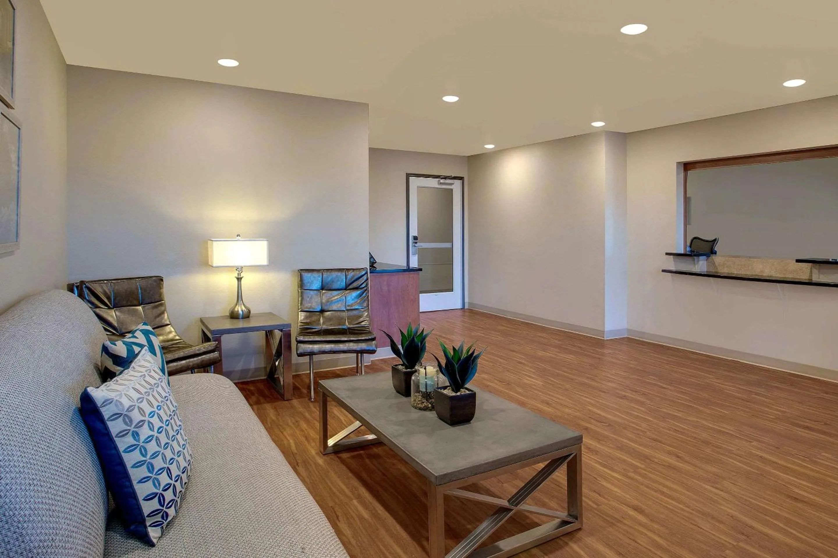 Lobby or reception in WoodSpring Suites Frederick I-70