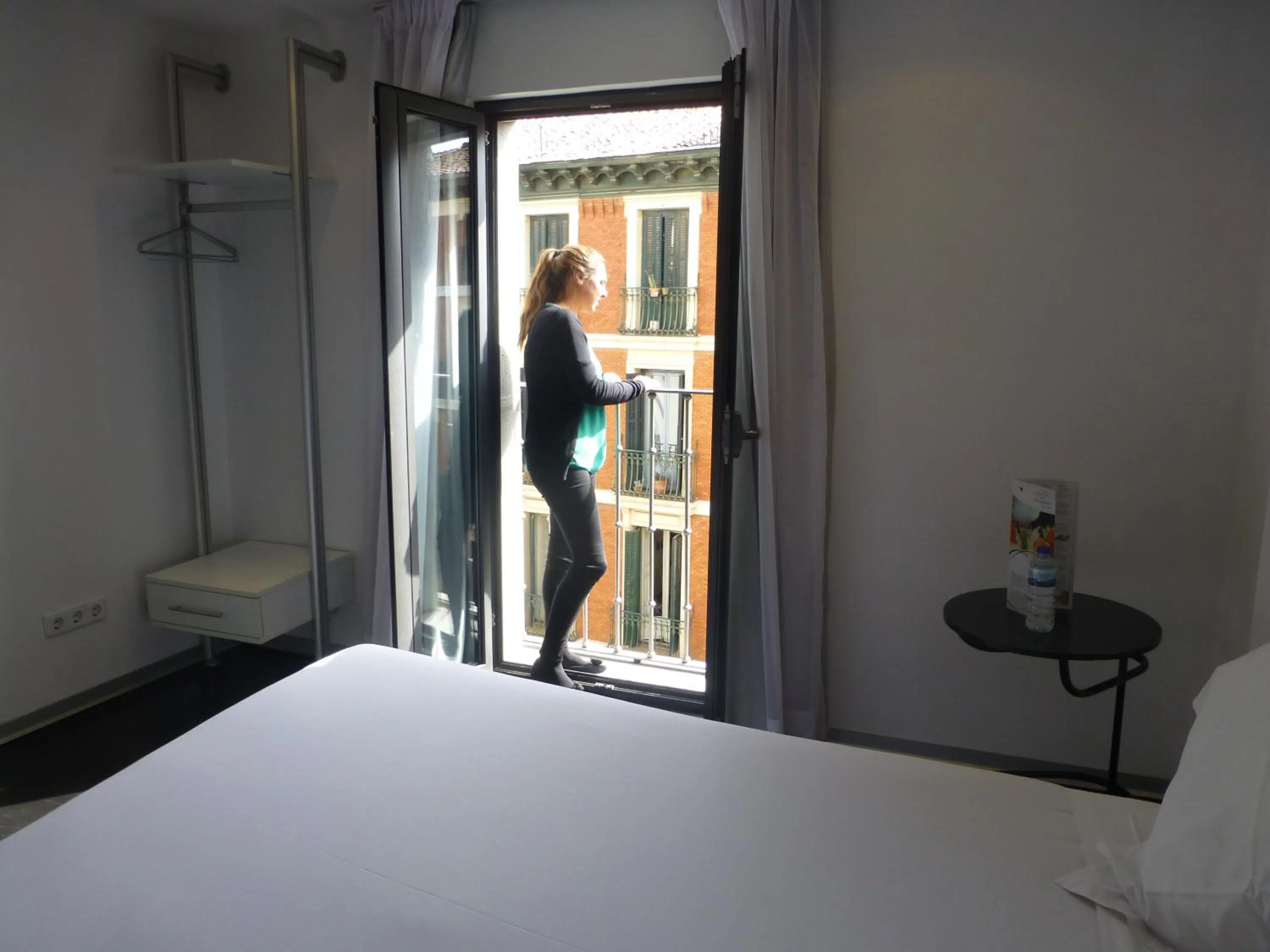 Balcony/Terrace, Bed in Mayerling Hotel