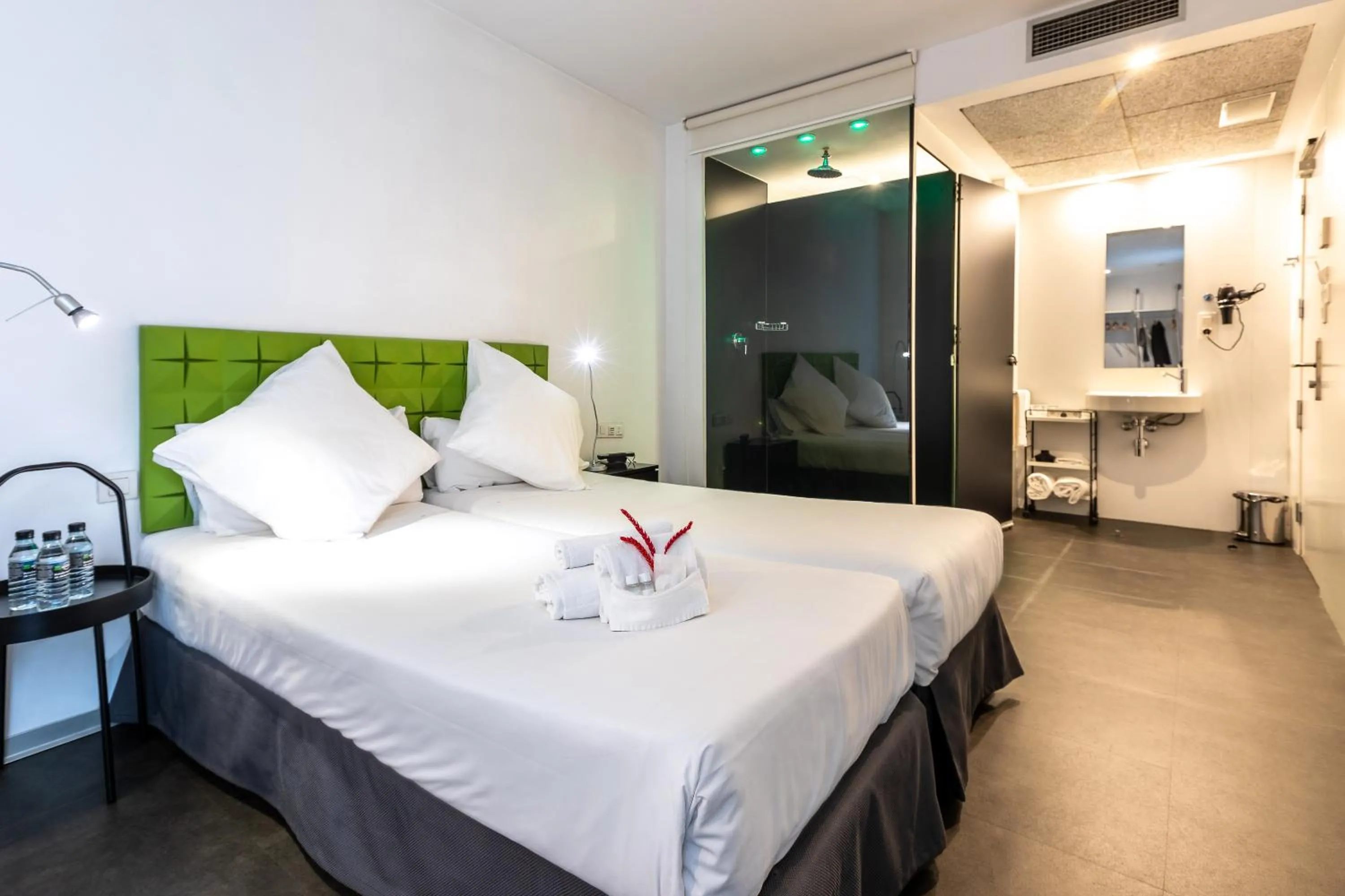 Bed in Mayerling Hotel