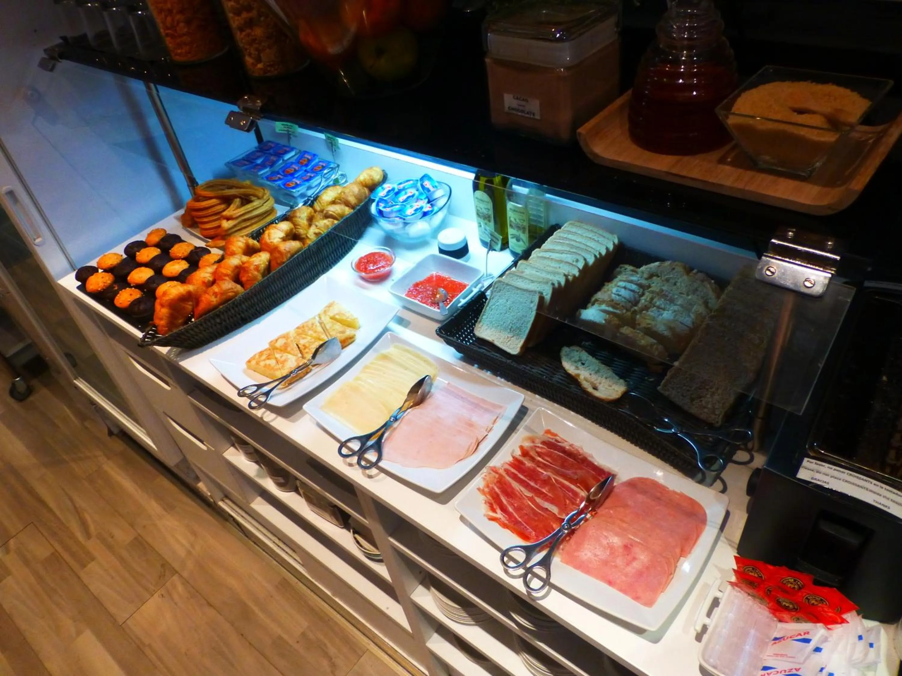 Food in Mayerling Hotel