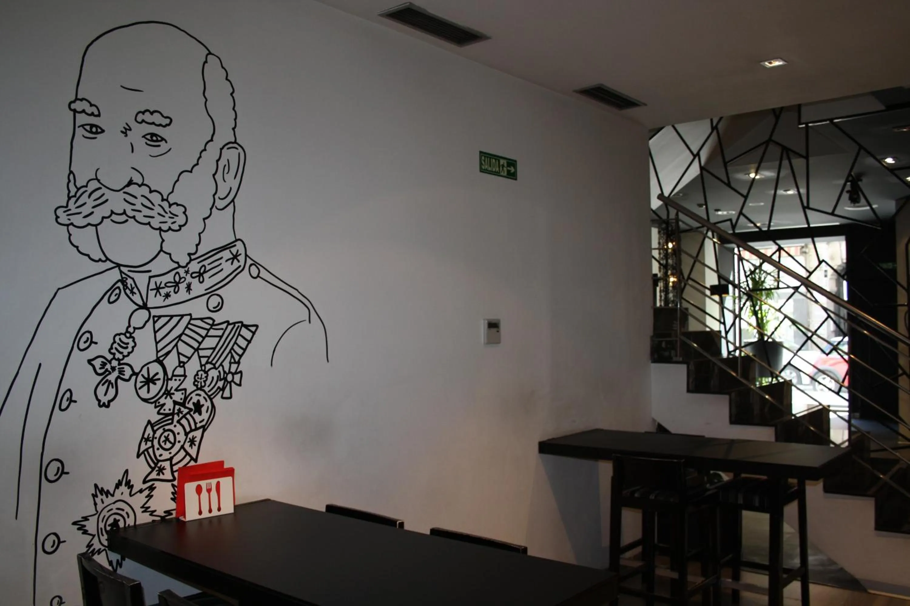 Restaurant/places to eat in Mayerling Hotel