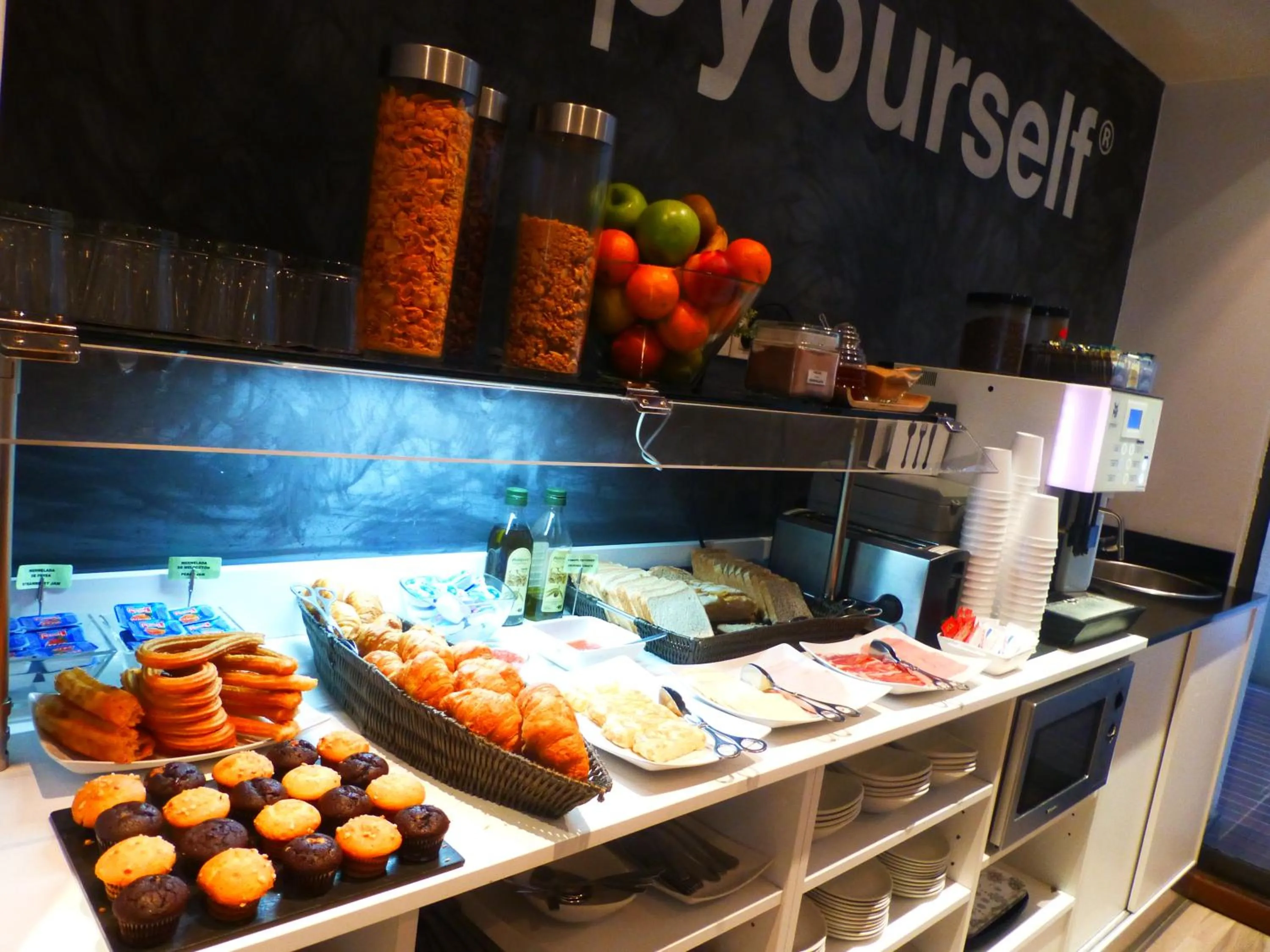 Food in Mayerling Hotel