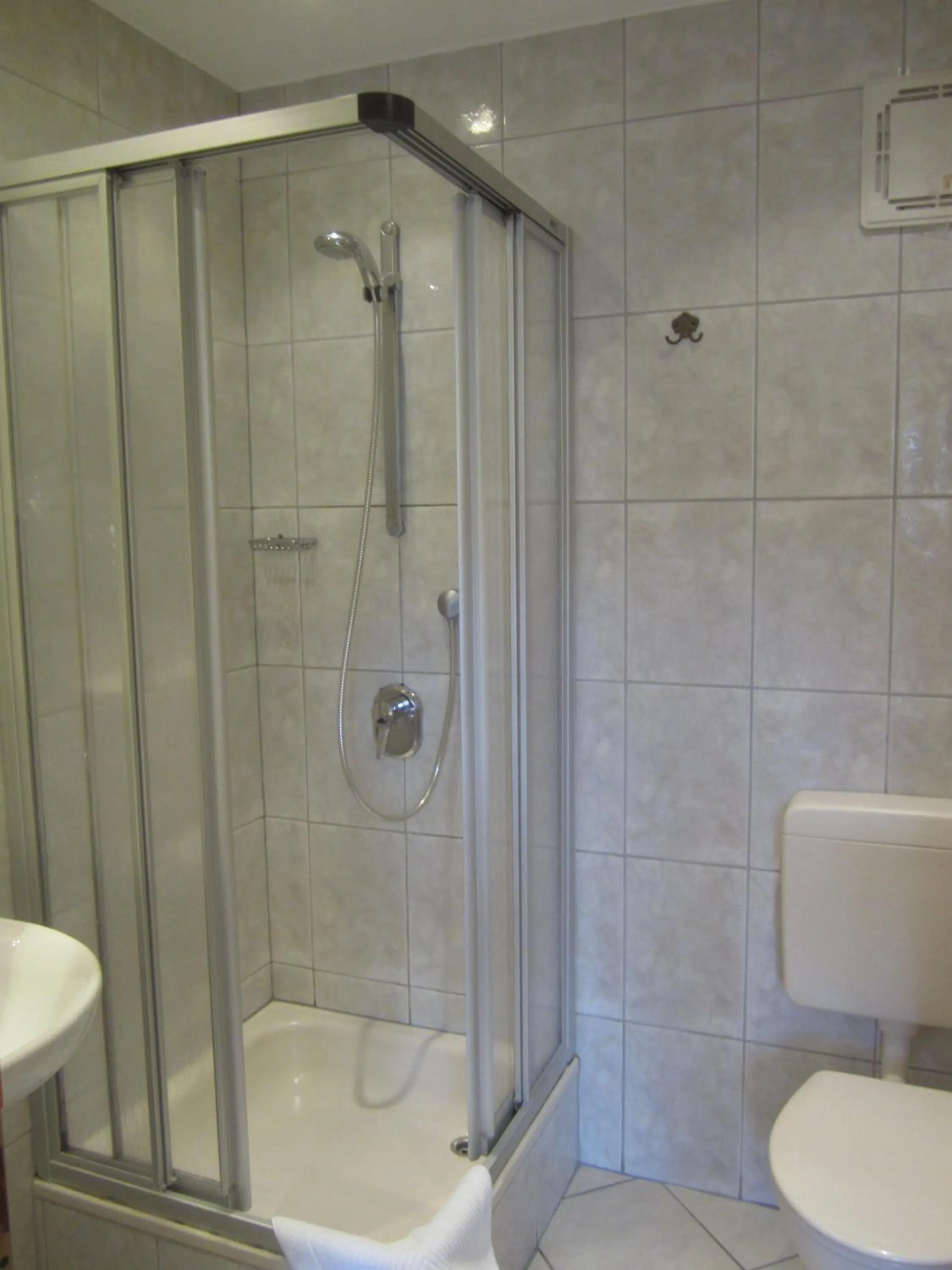 Bathroom in Landgasthof Goldene Rose