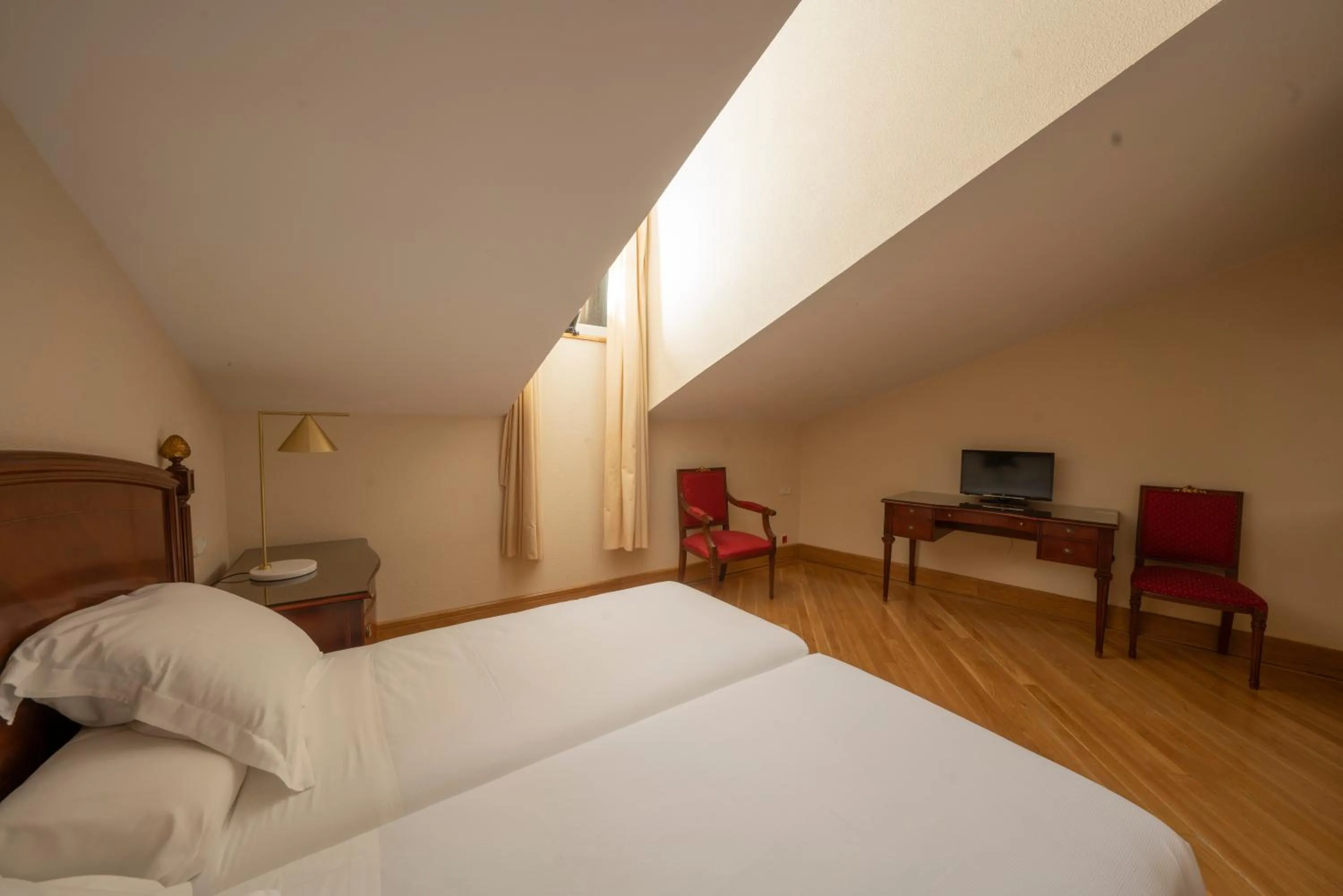 Bed in Miranda & Suizo