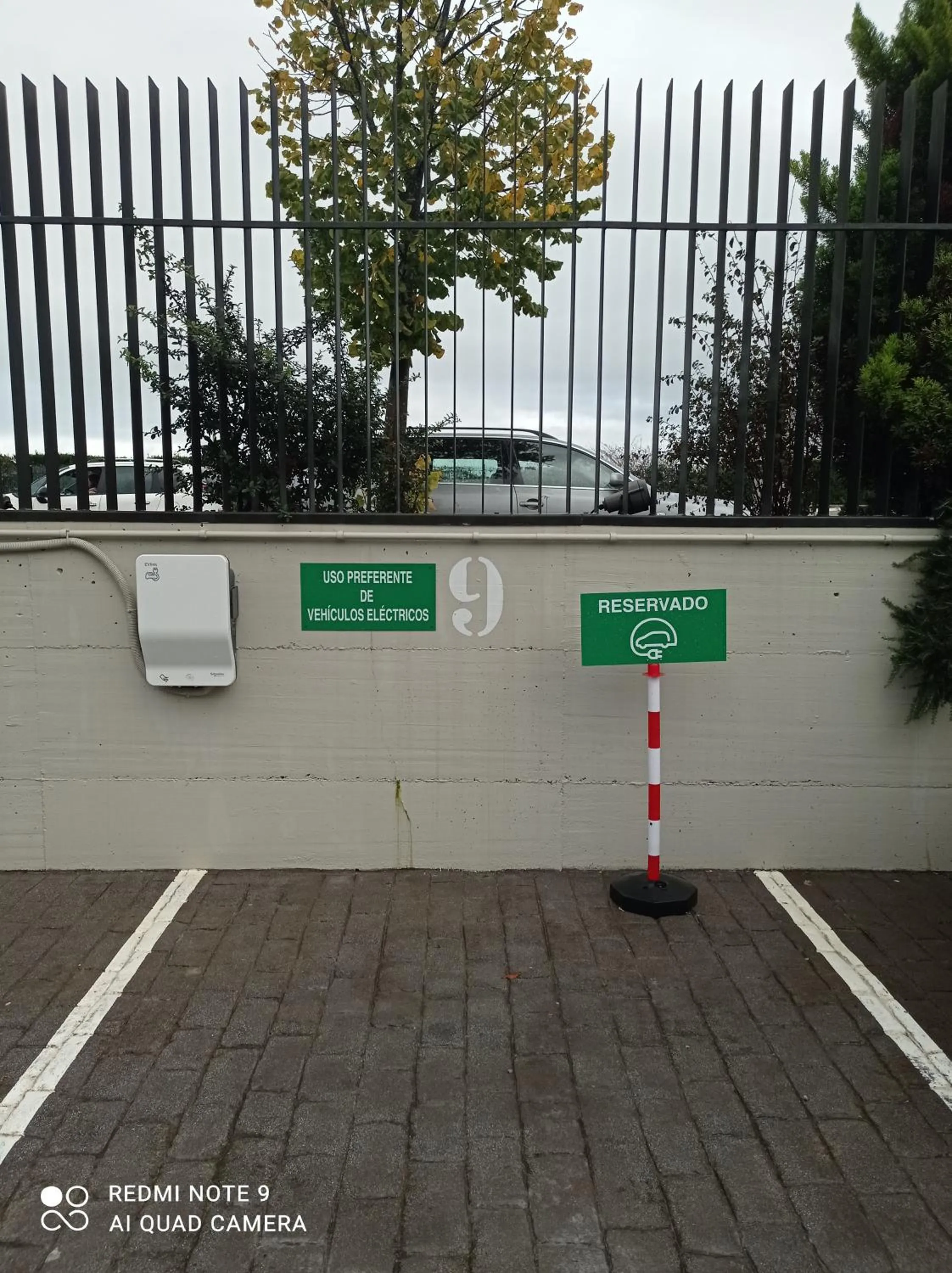 Parking in Irenaz Resort Apartamentos