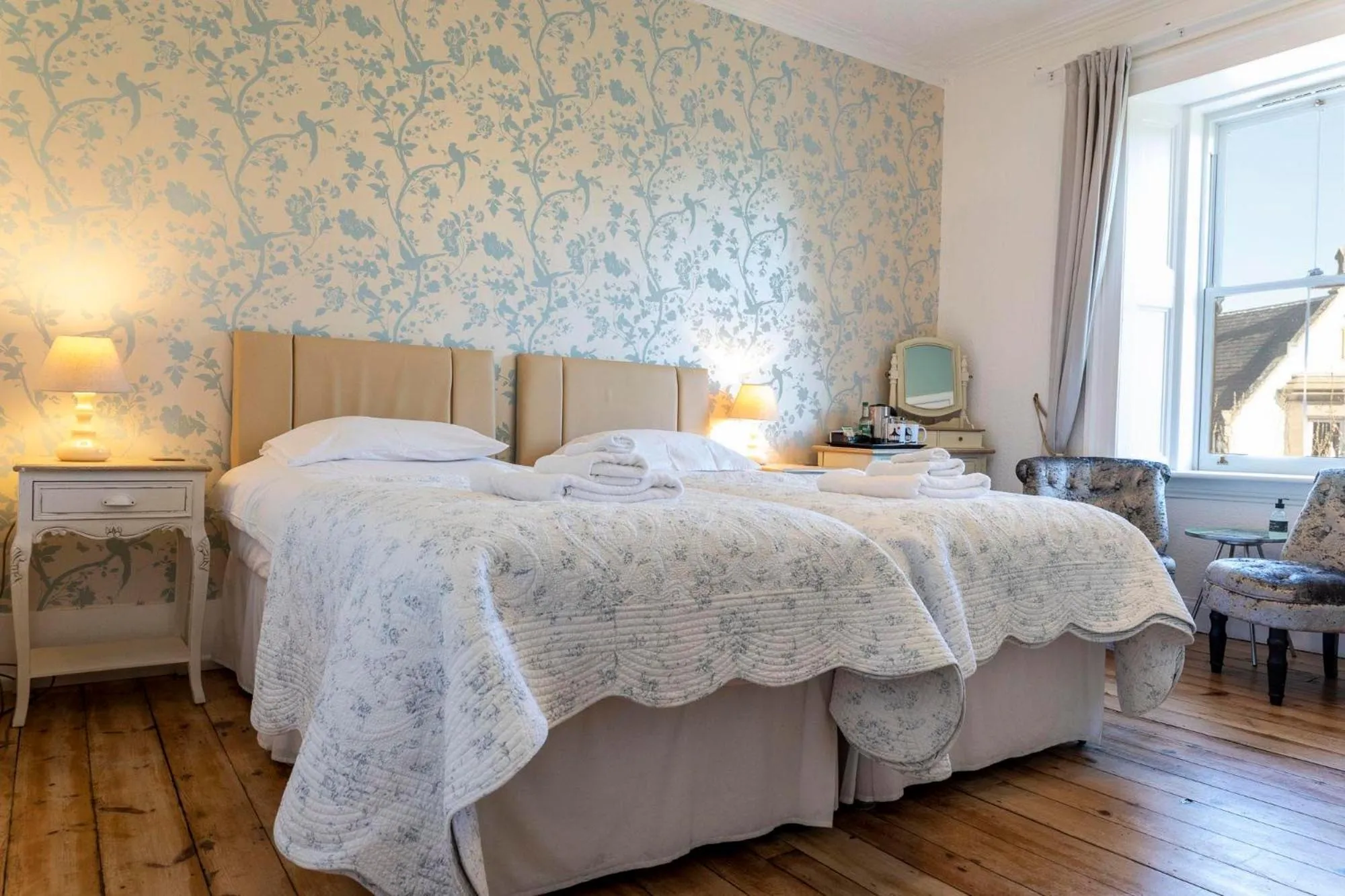 Photo of the whole room, Bed in Cawdor House B&B