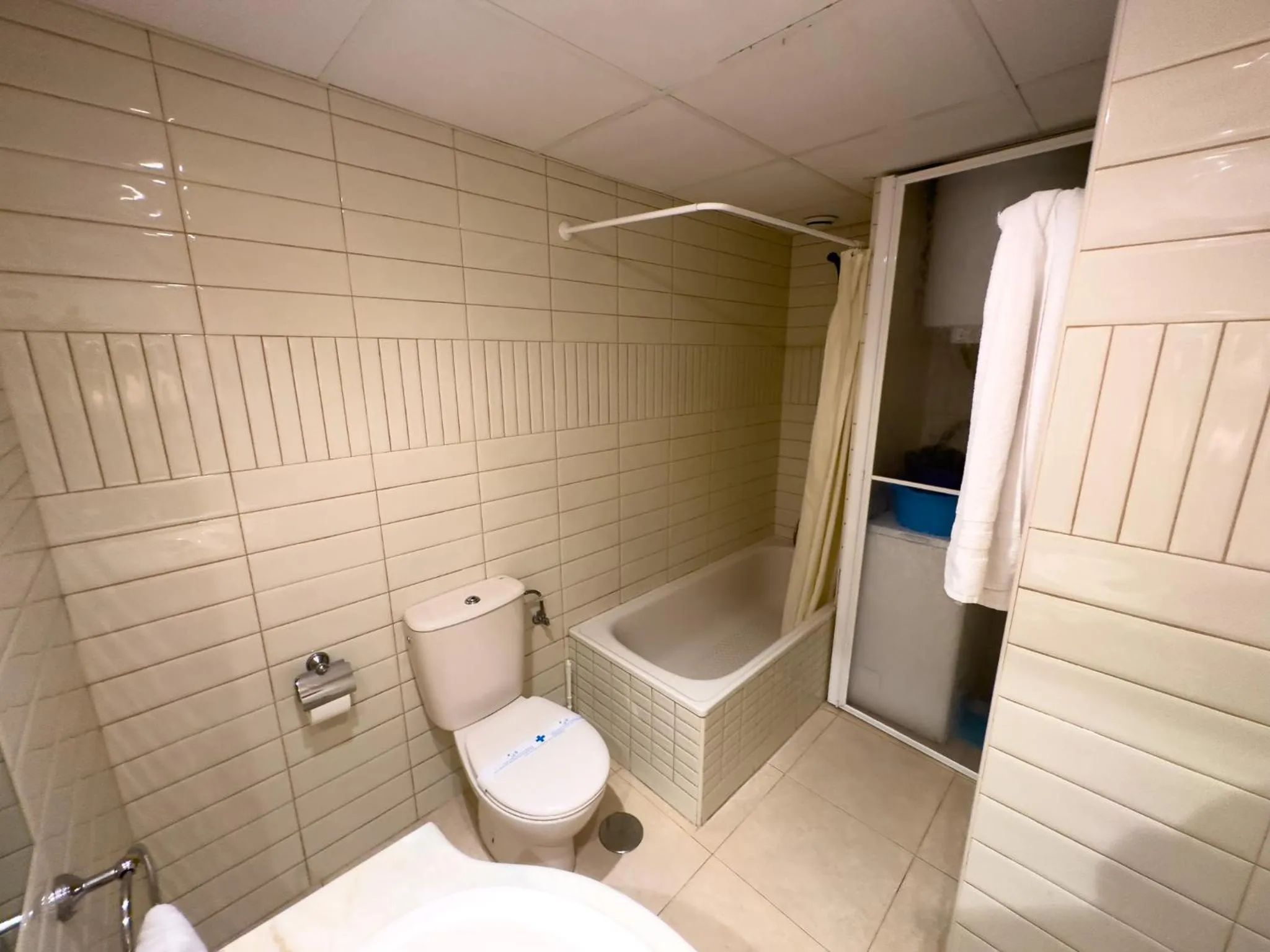 Toilet in Apartamentos Ambar Beach Unitursa