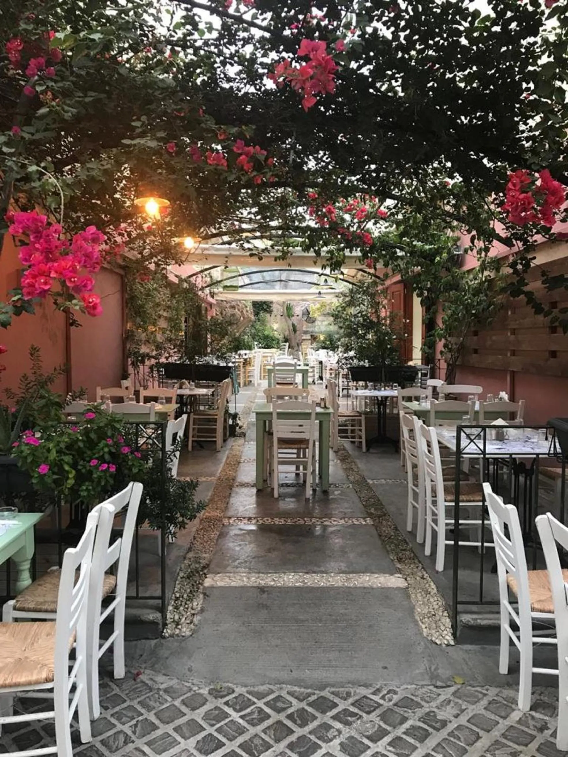 Restaurant/places to eat in Venetian Palace Chania