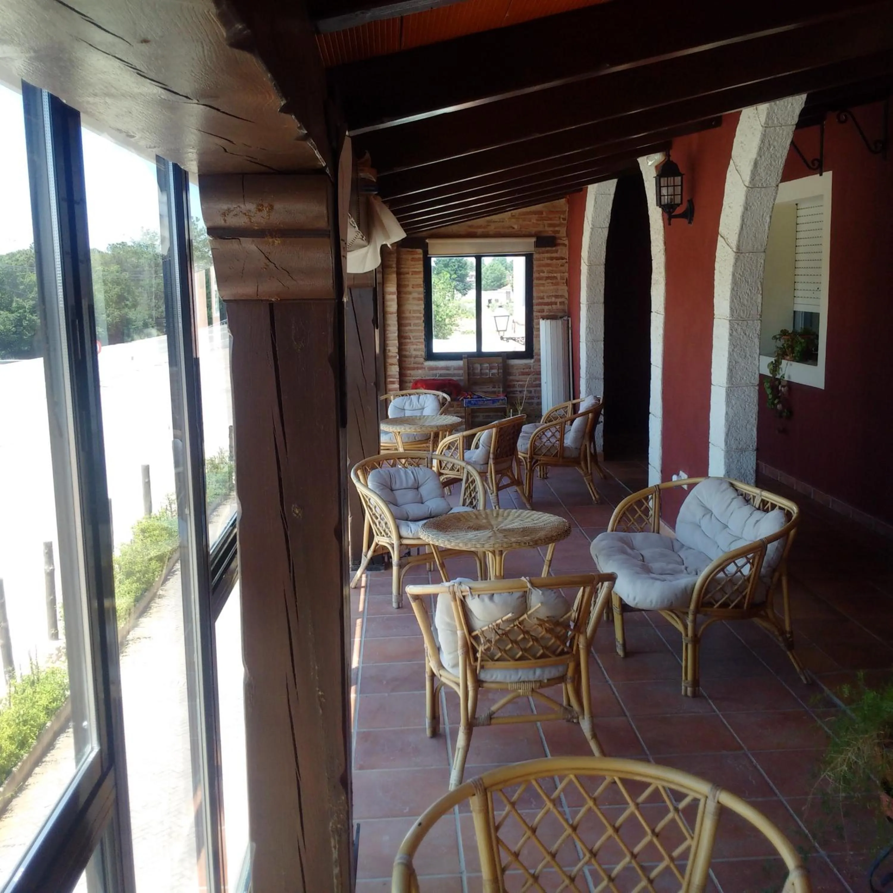 Balcony/Terrace in Hosteria Tierrallana by Juypehotel