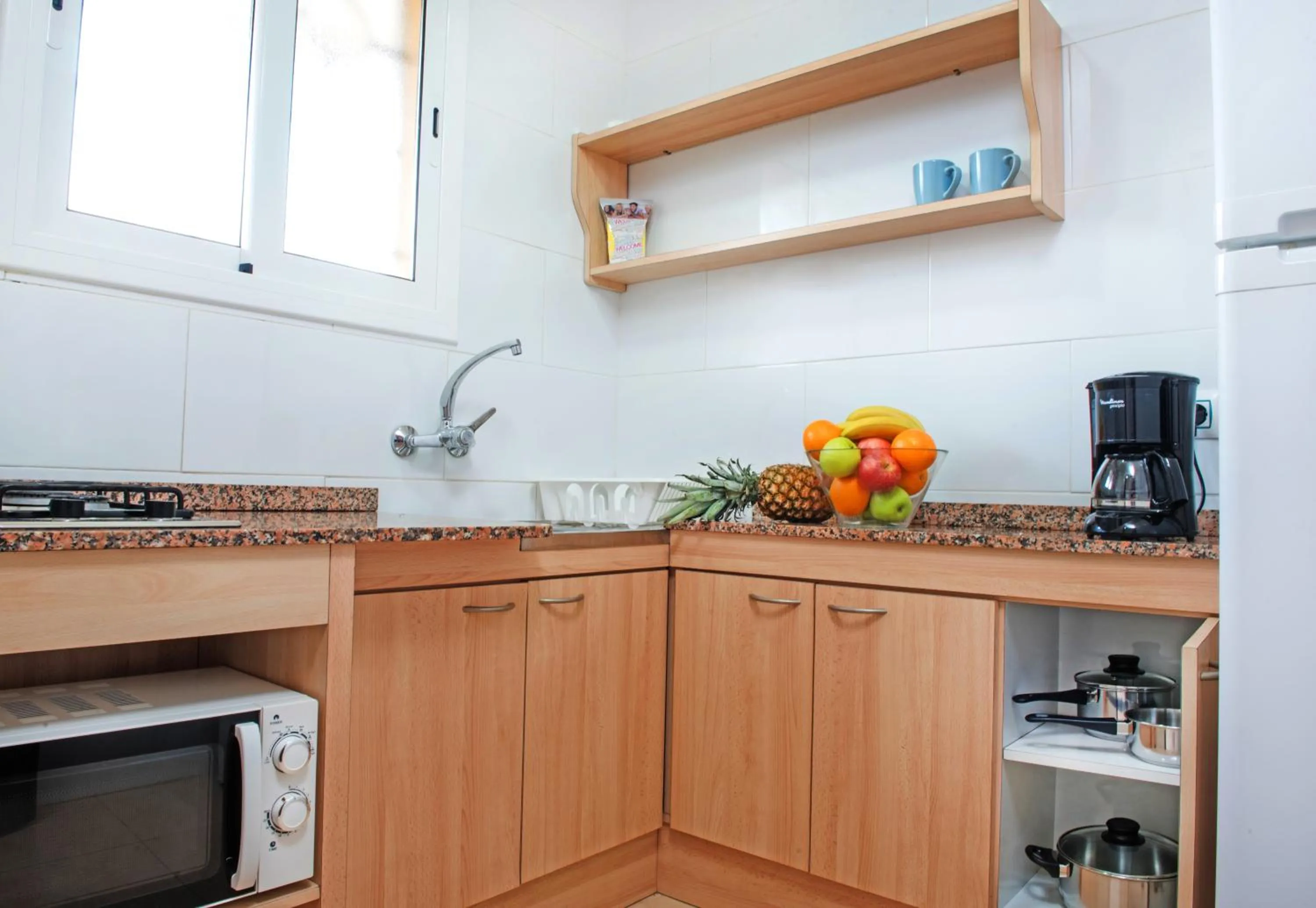 Kitchen or kitchenette in Apartaments Costa d'Or