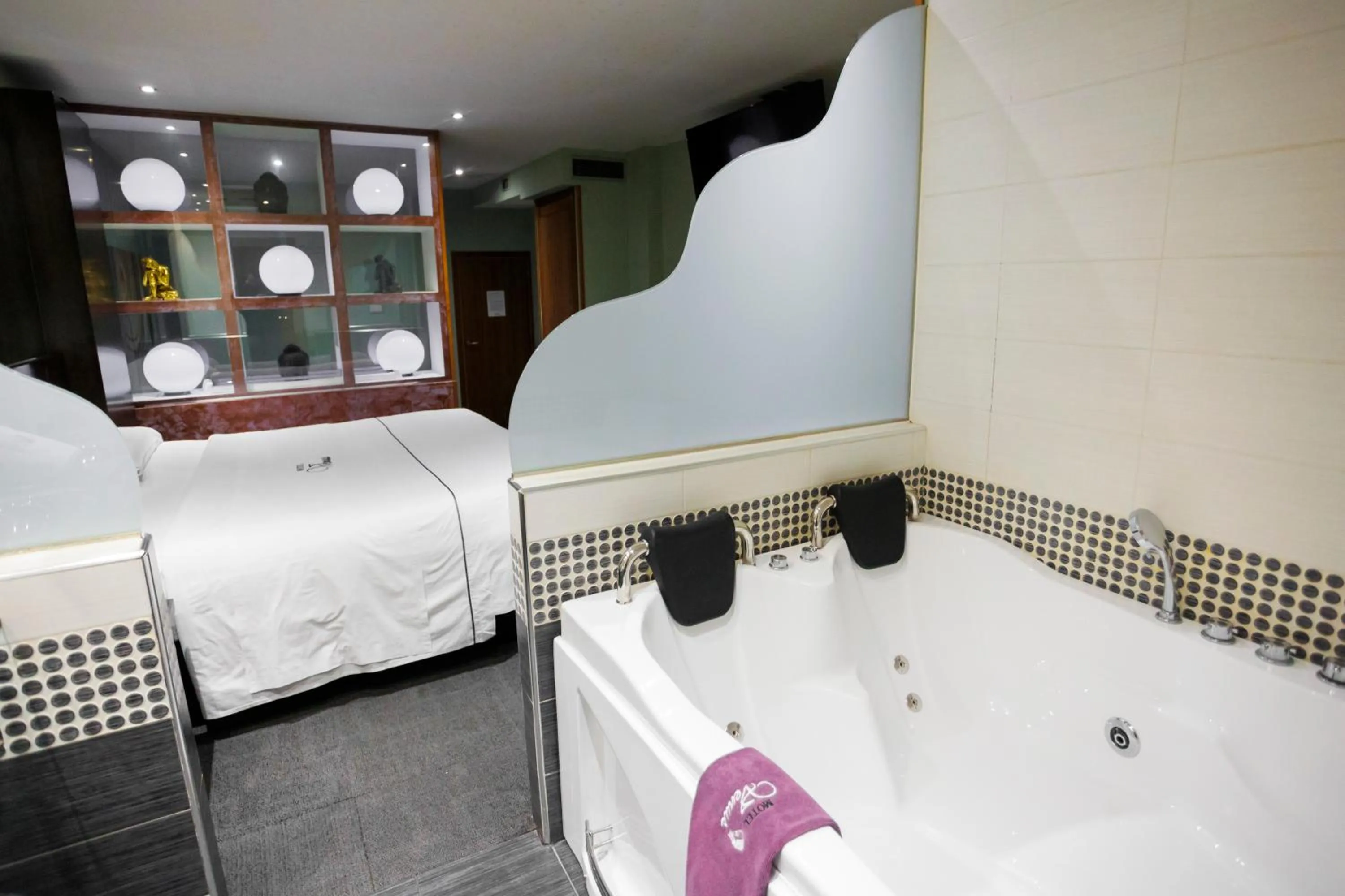 Bed in Motel Venus Valladolid