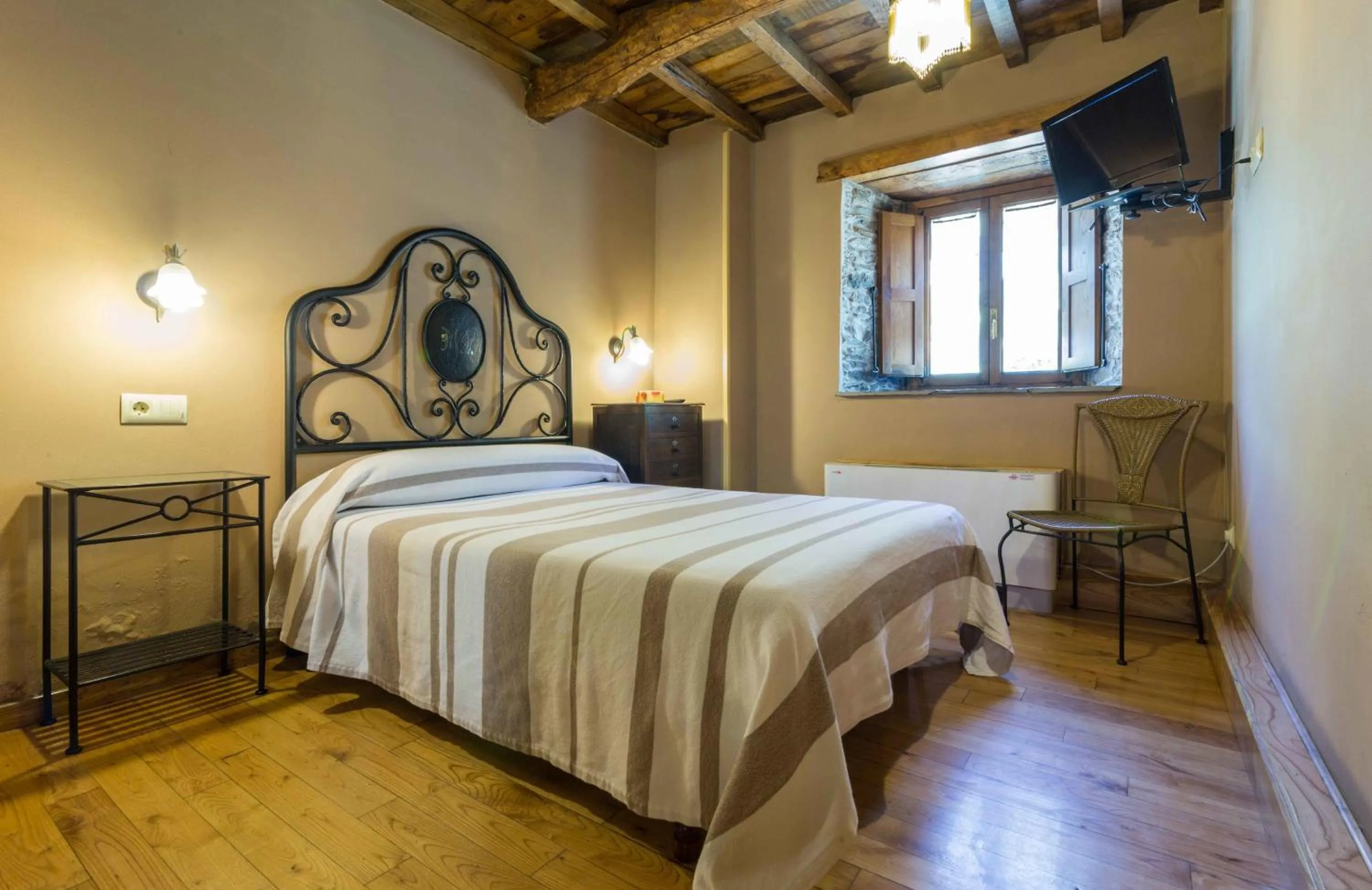 Decorative detail, Bed in O Muiño de Pena