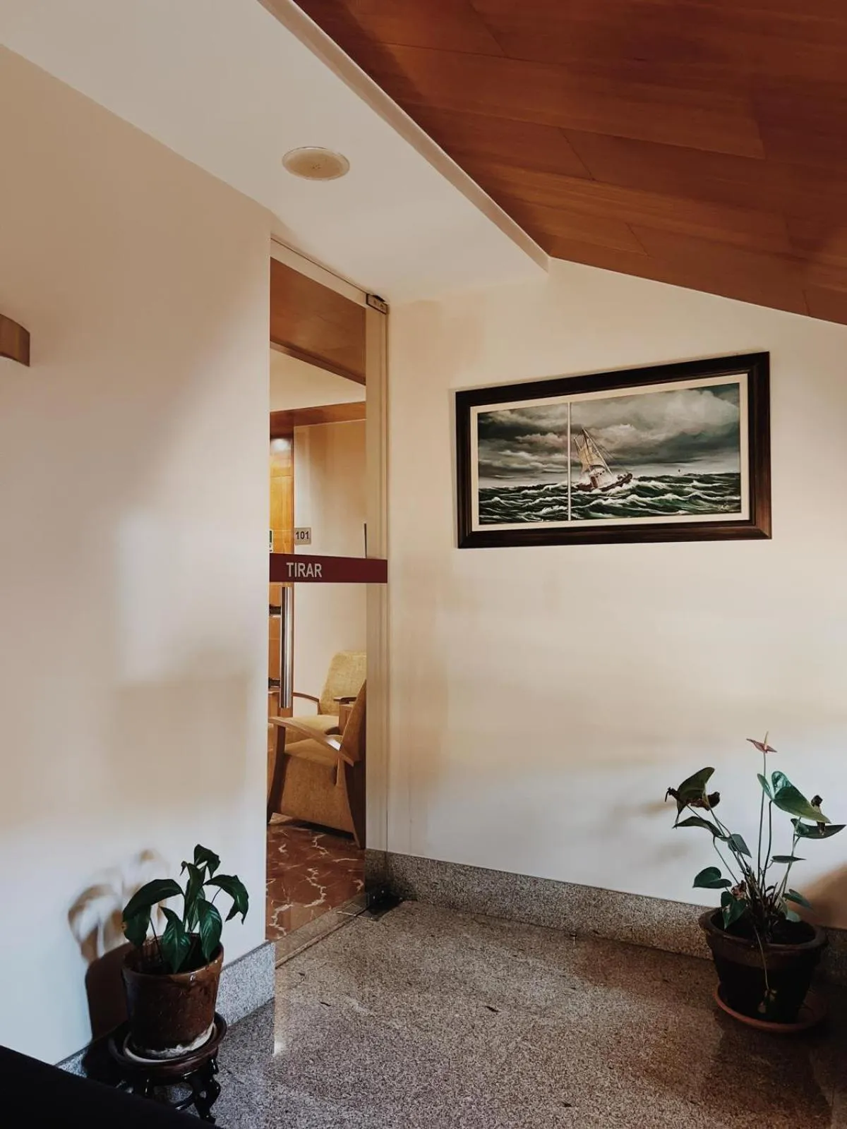 Property building, Bed in Doade