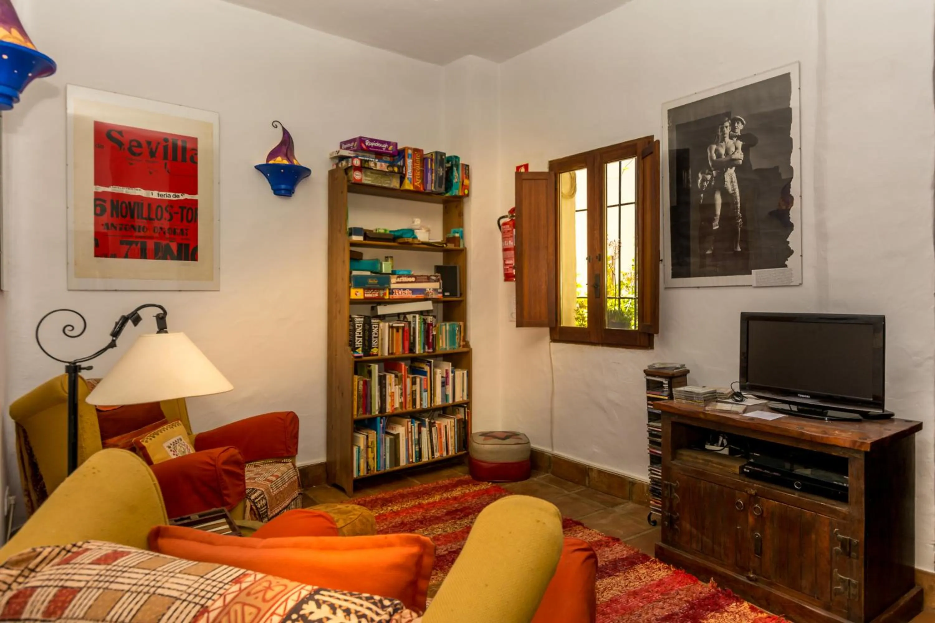 Entertainment, Bed in Hotel Los Castaños