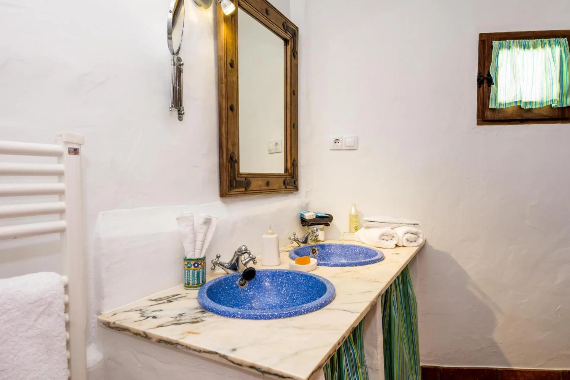 Bathroom in Hotel Los Castaños