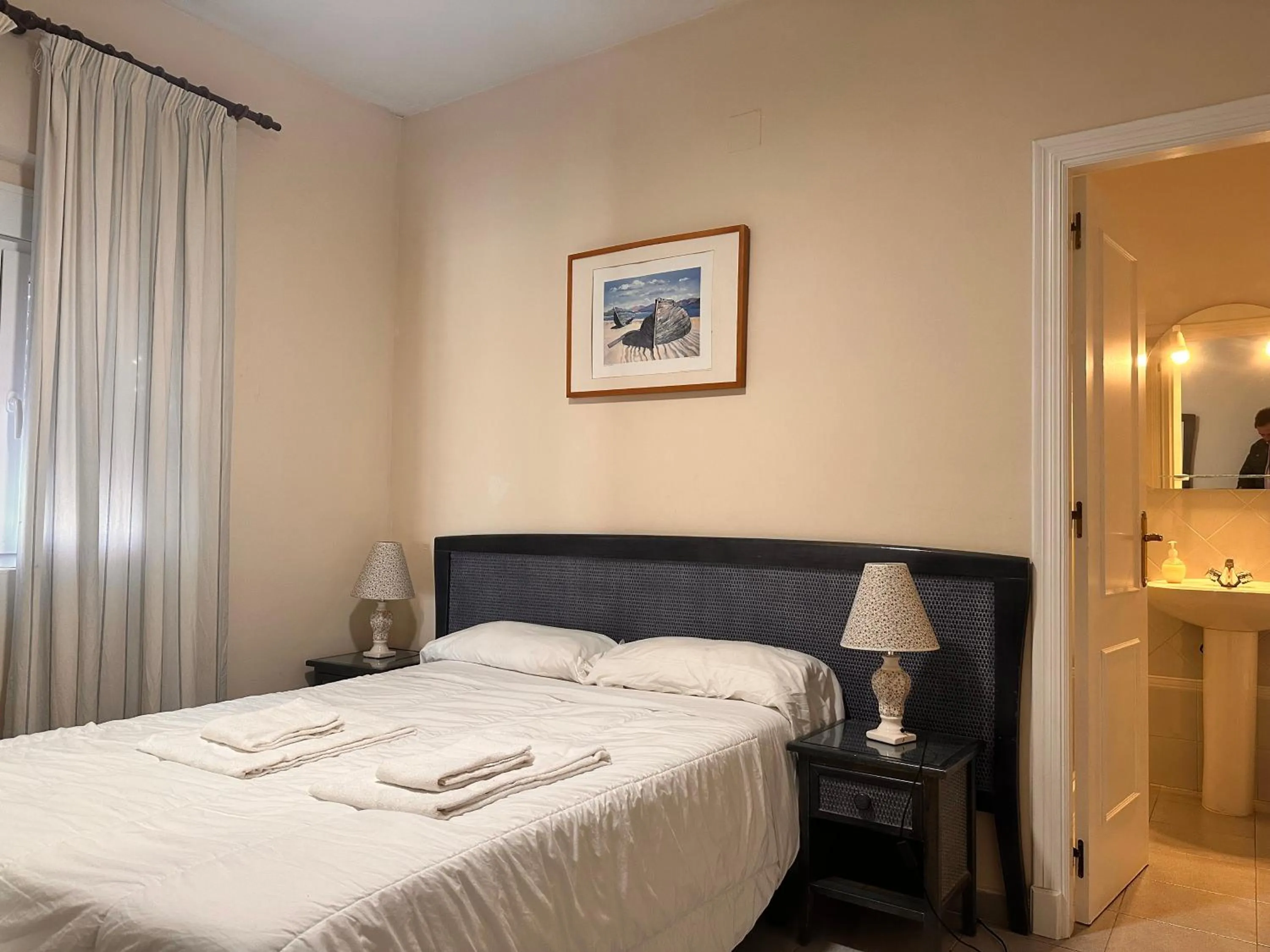 Bed in Apartamentos Larga 70