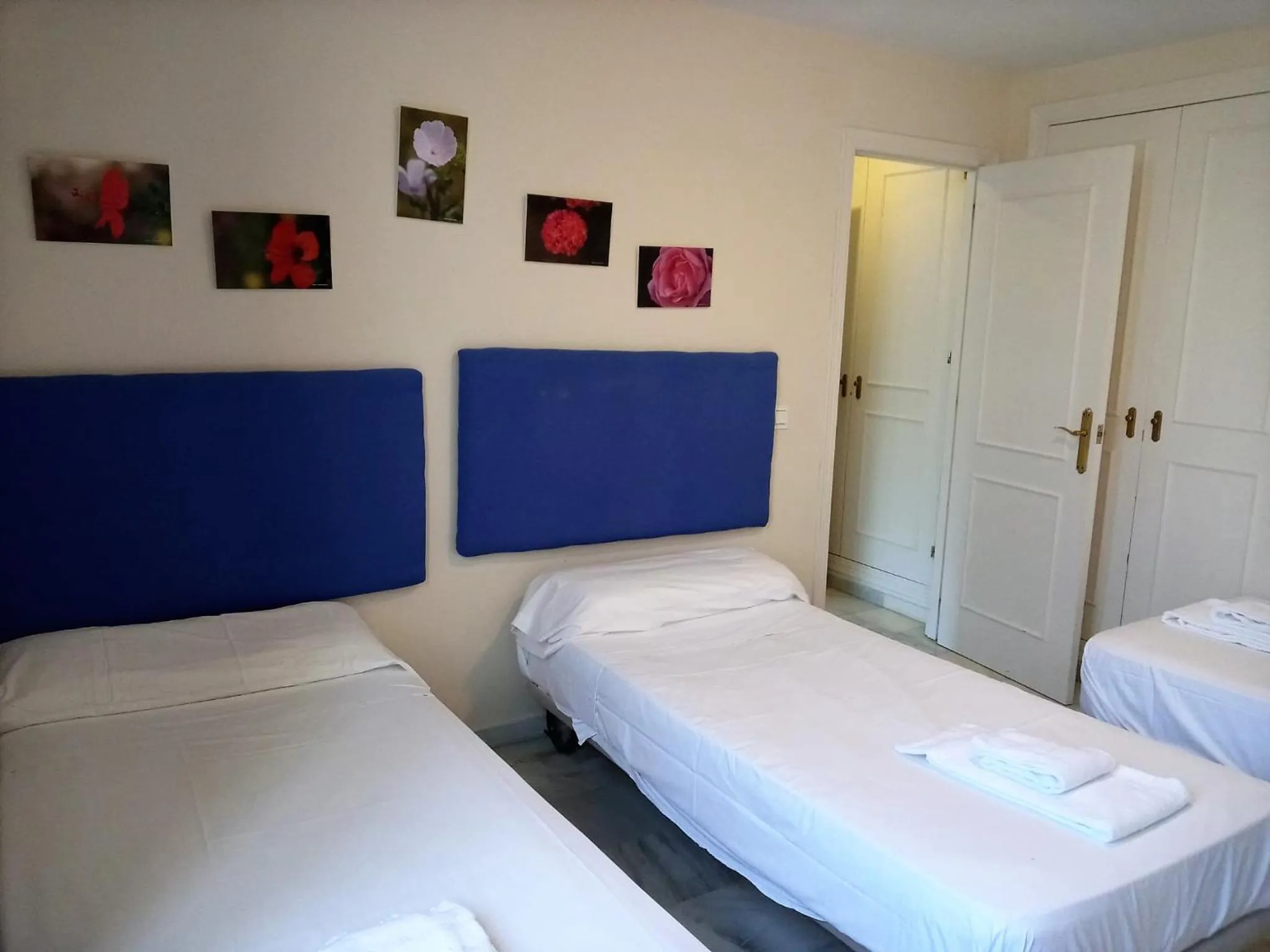 Bed in Apartamentos Larga 70