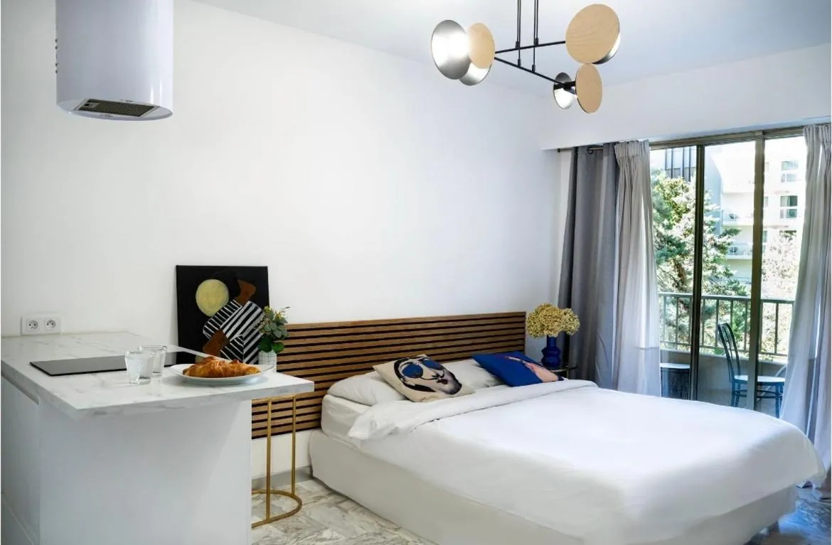 Majestic Apartment