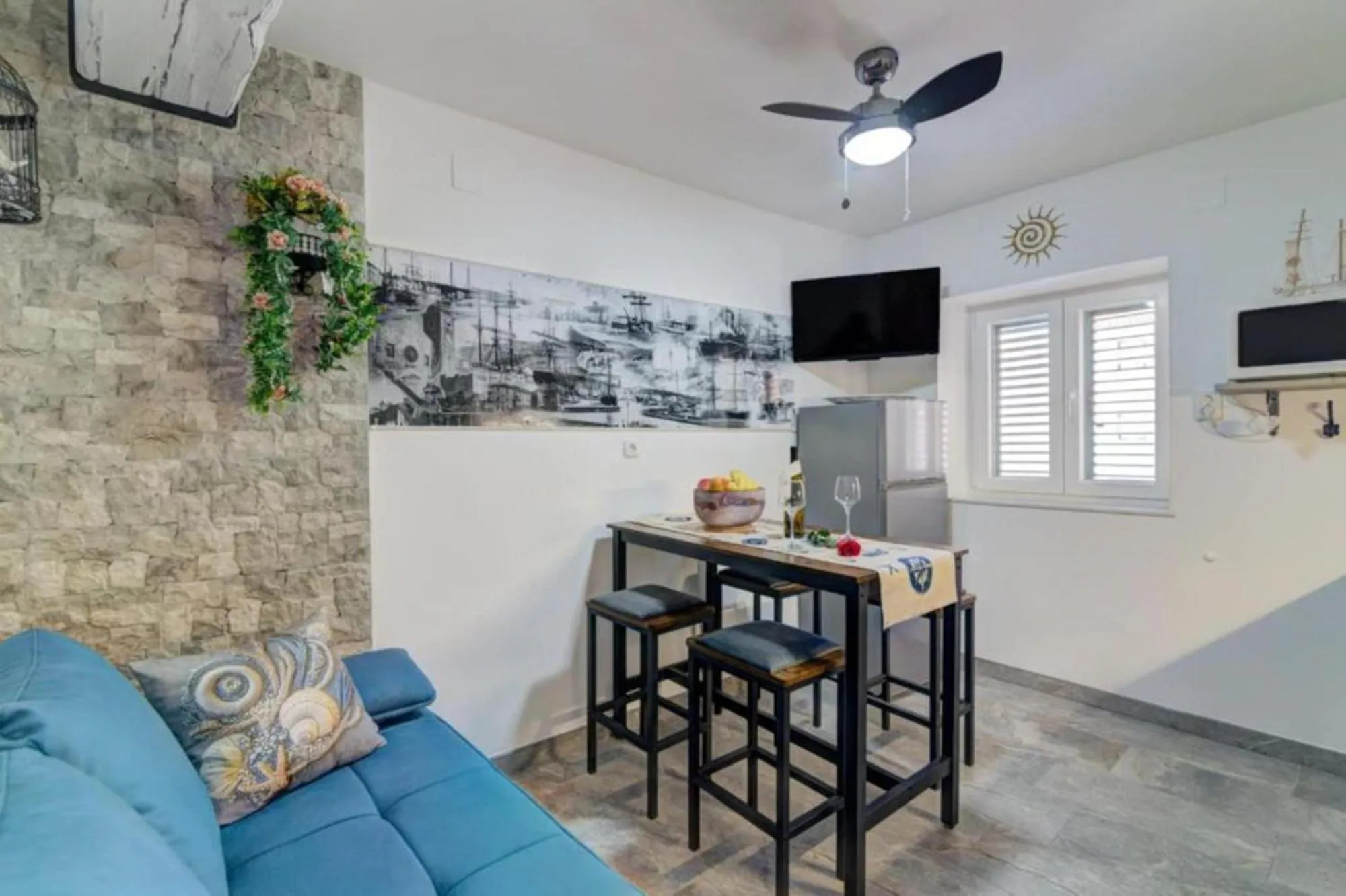 TV and multimedia in City Apartments & Studio App Frankopan