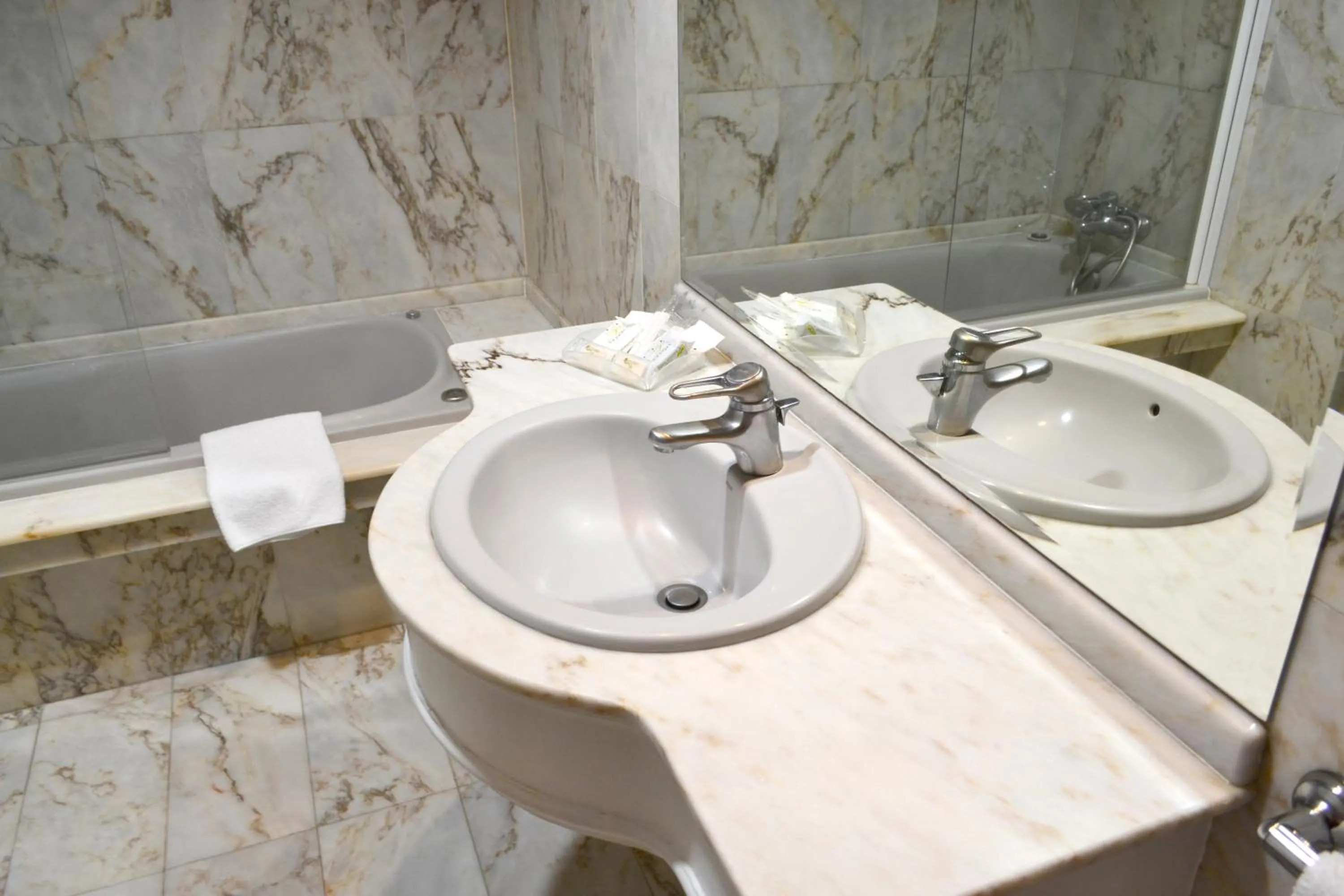 Bathroom in Hotel Alda El Suizo