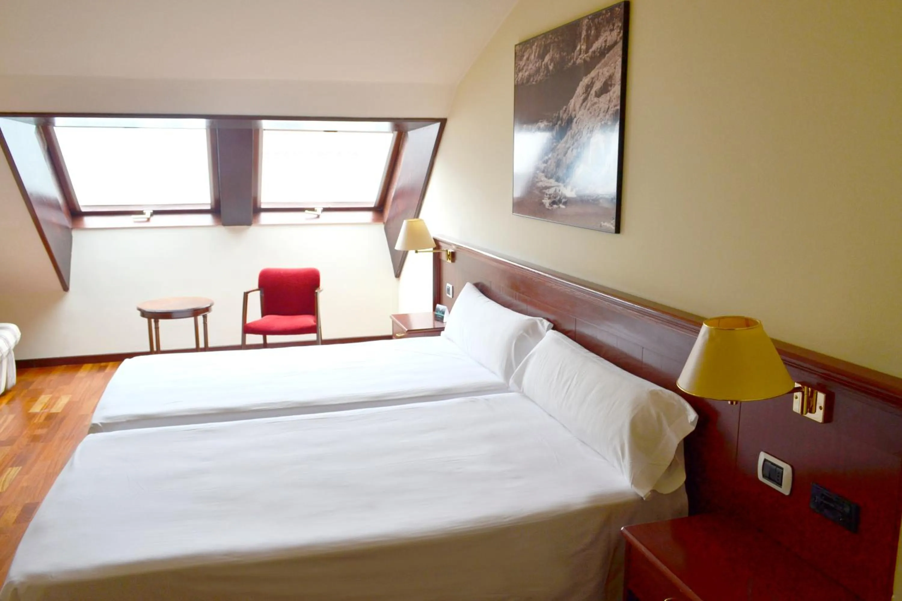 Photo of the whole room, Bed in Hotel Alda El Suizo