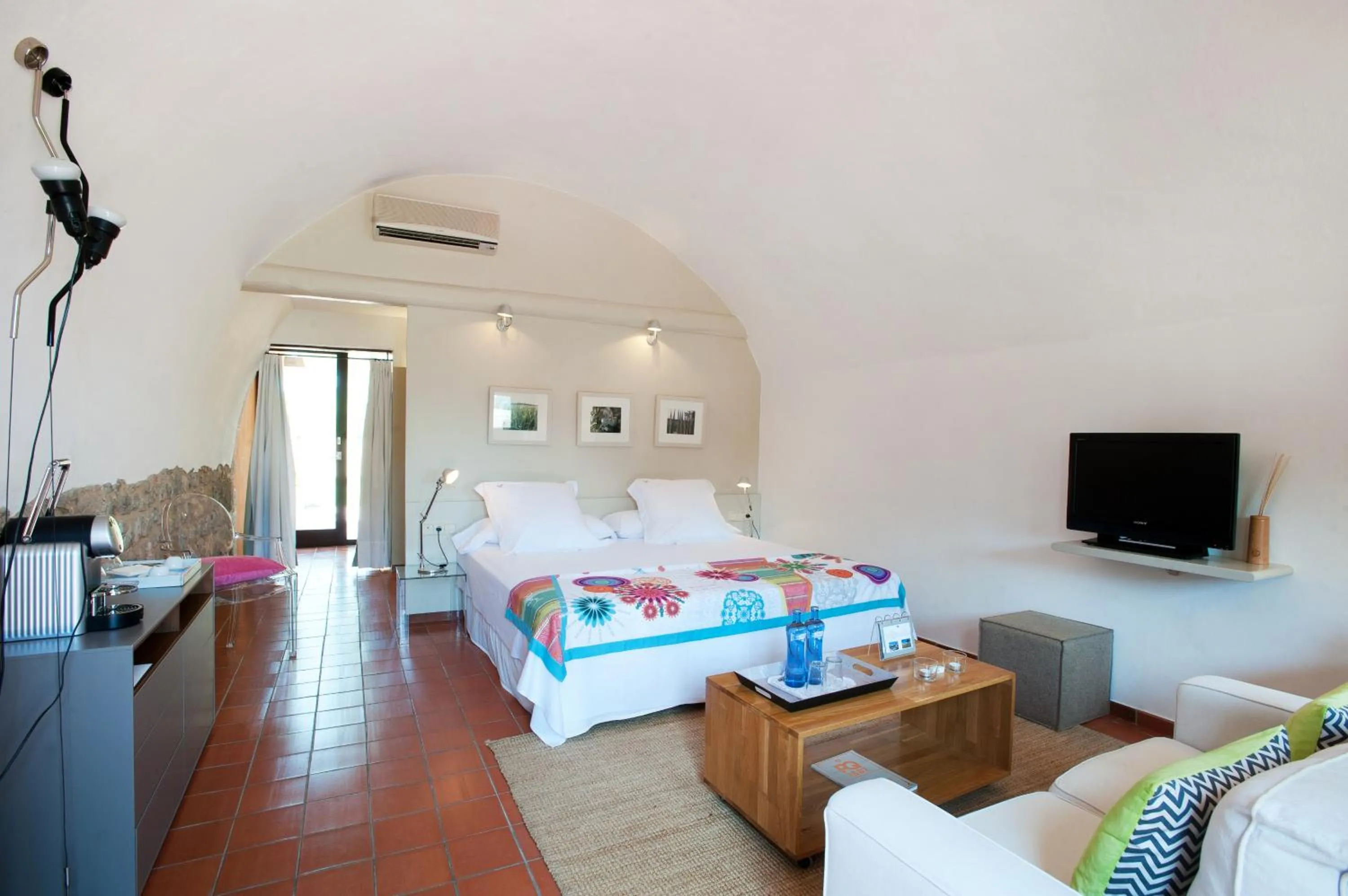 Bed in Mas Falgarona Hotel Boutique & SPA