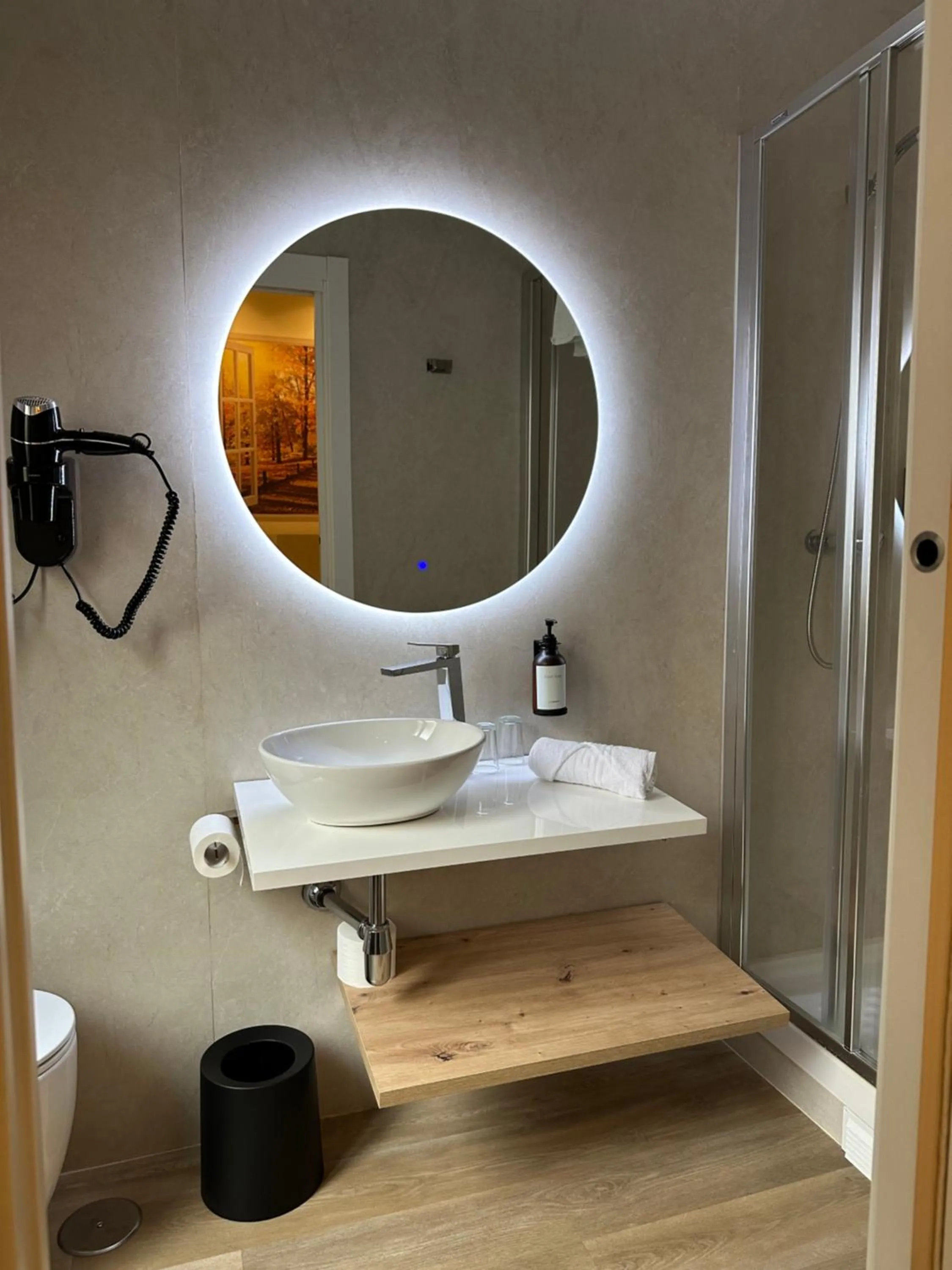 Bathroom in Hostal Atocha Almudena Martín