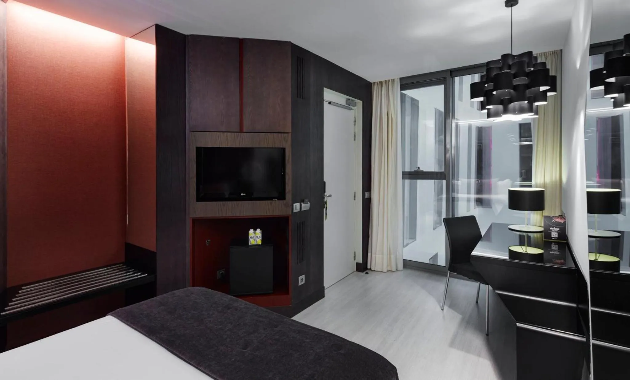 Photo of the whole room, Bed in Sercotel Hotel Rosellon