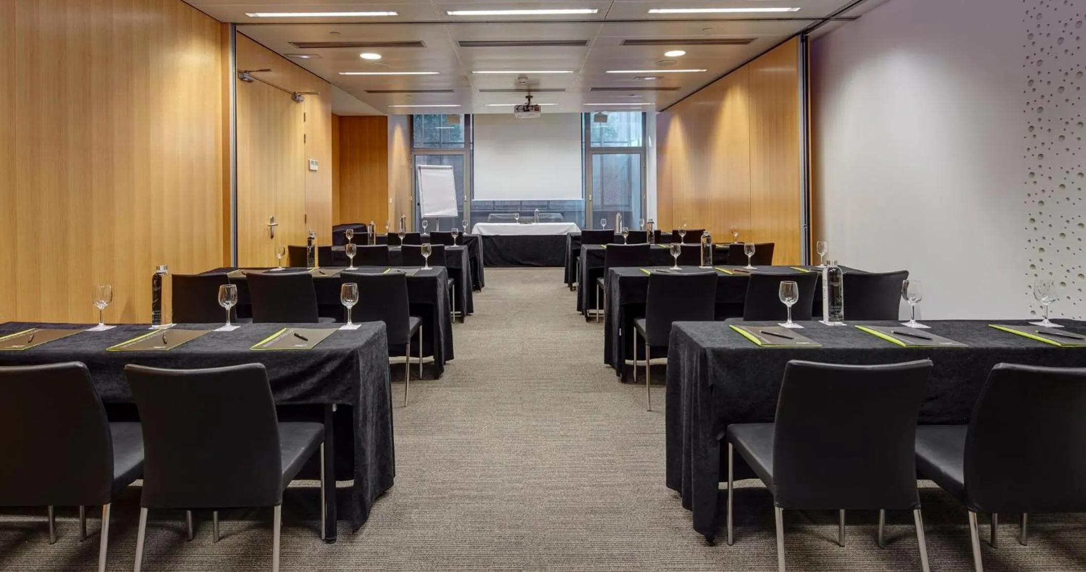 Meeting/conference room in Sercotel Hotel Rosellon