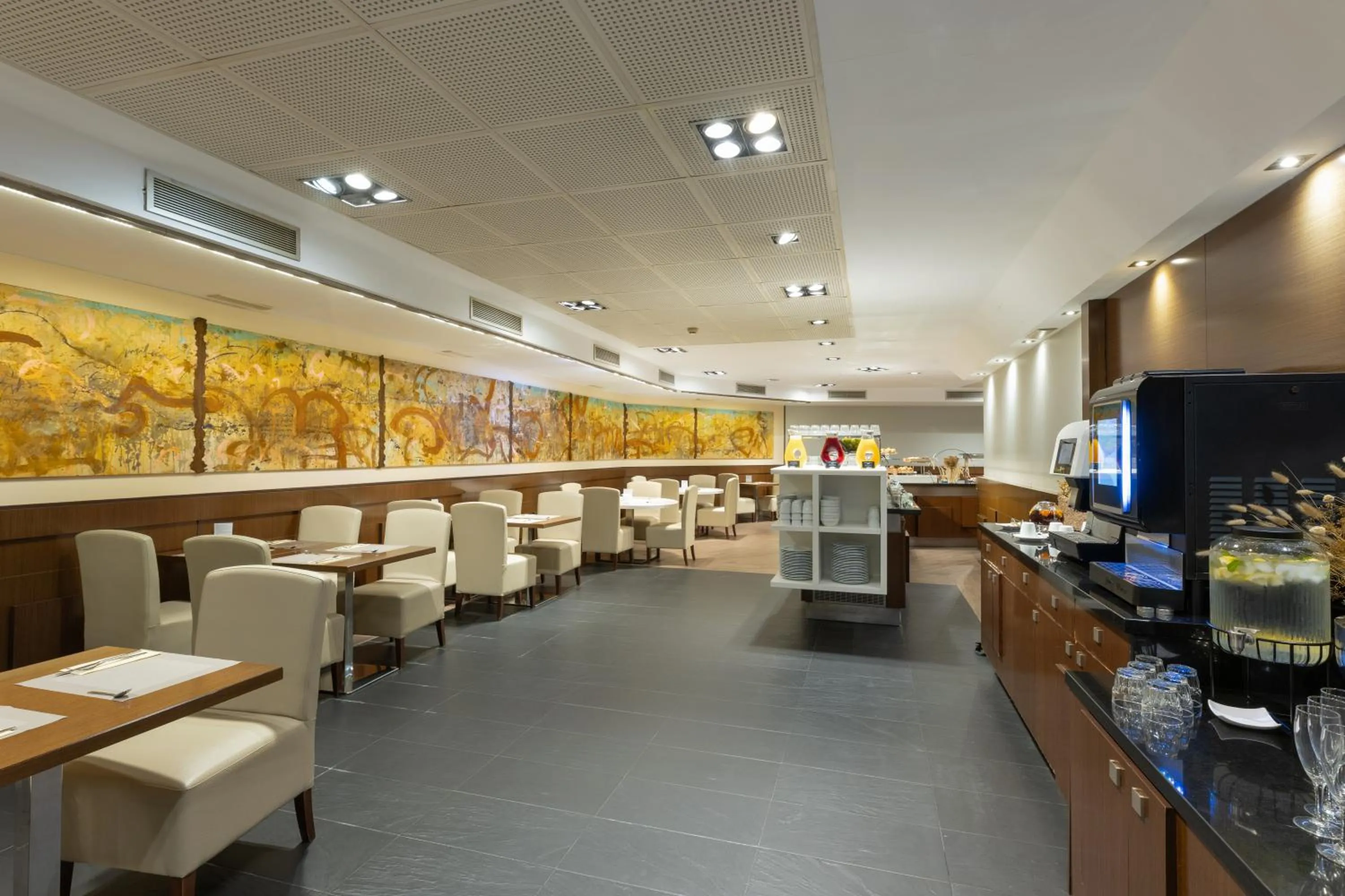 Buffet breakfast in Barcelona Hotel Colonial