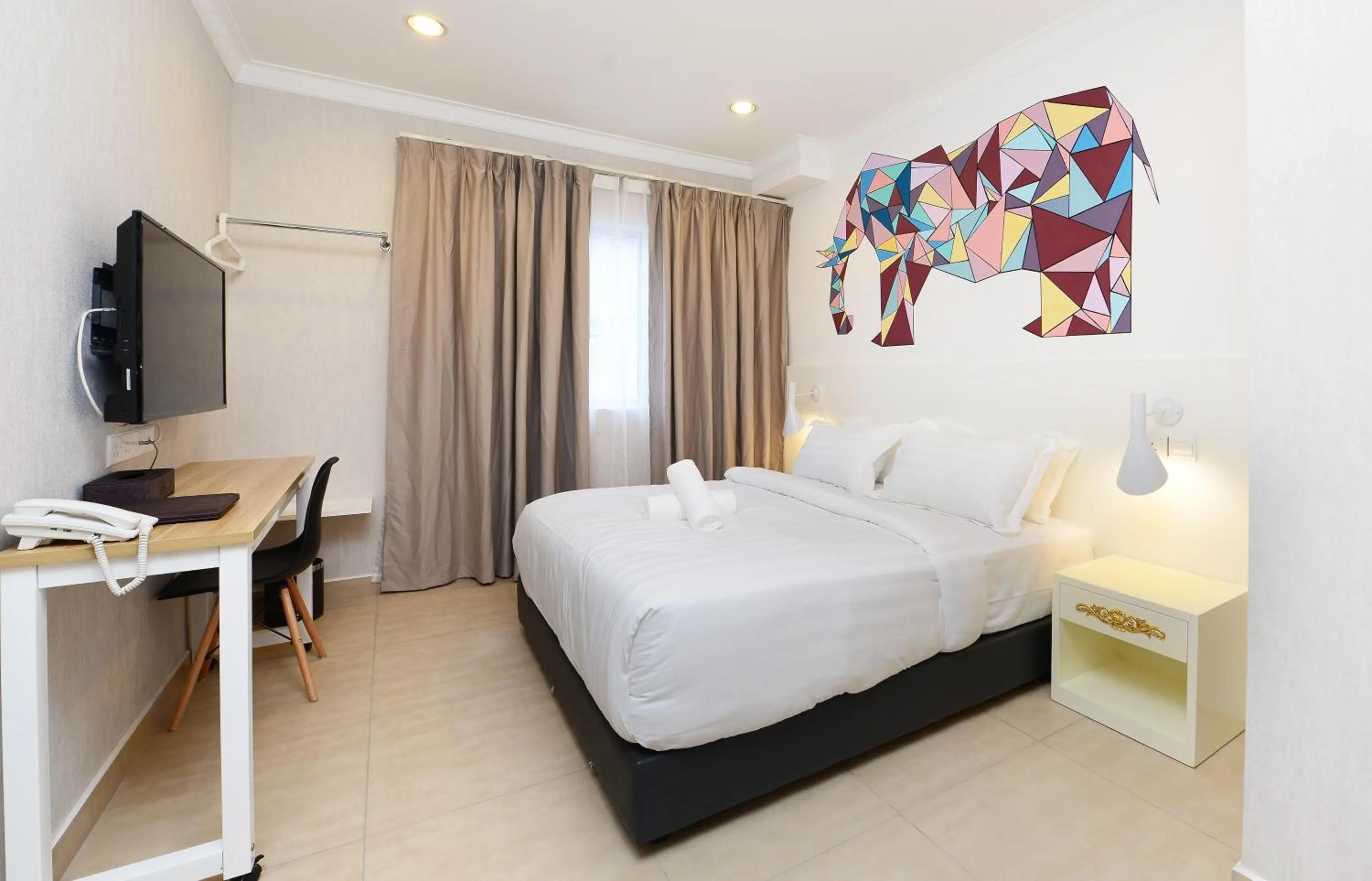 Photo of the whole room, Room Photo in Hotel de Art @ i-City