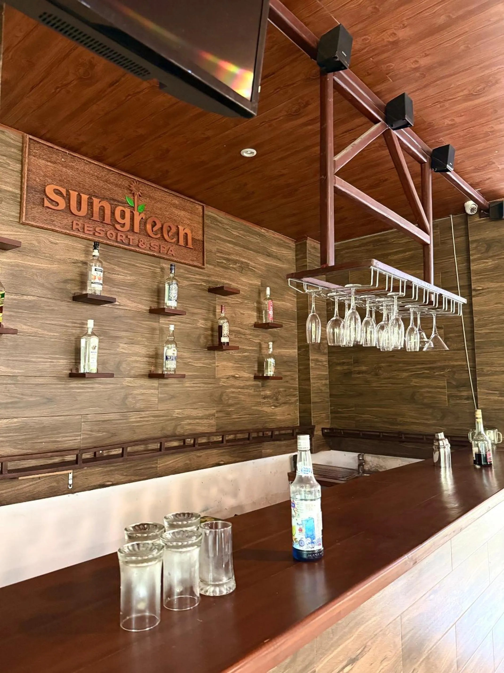 Lounge or bar in Sungreen Resort Habarana