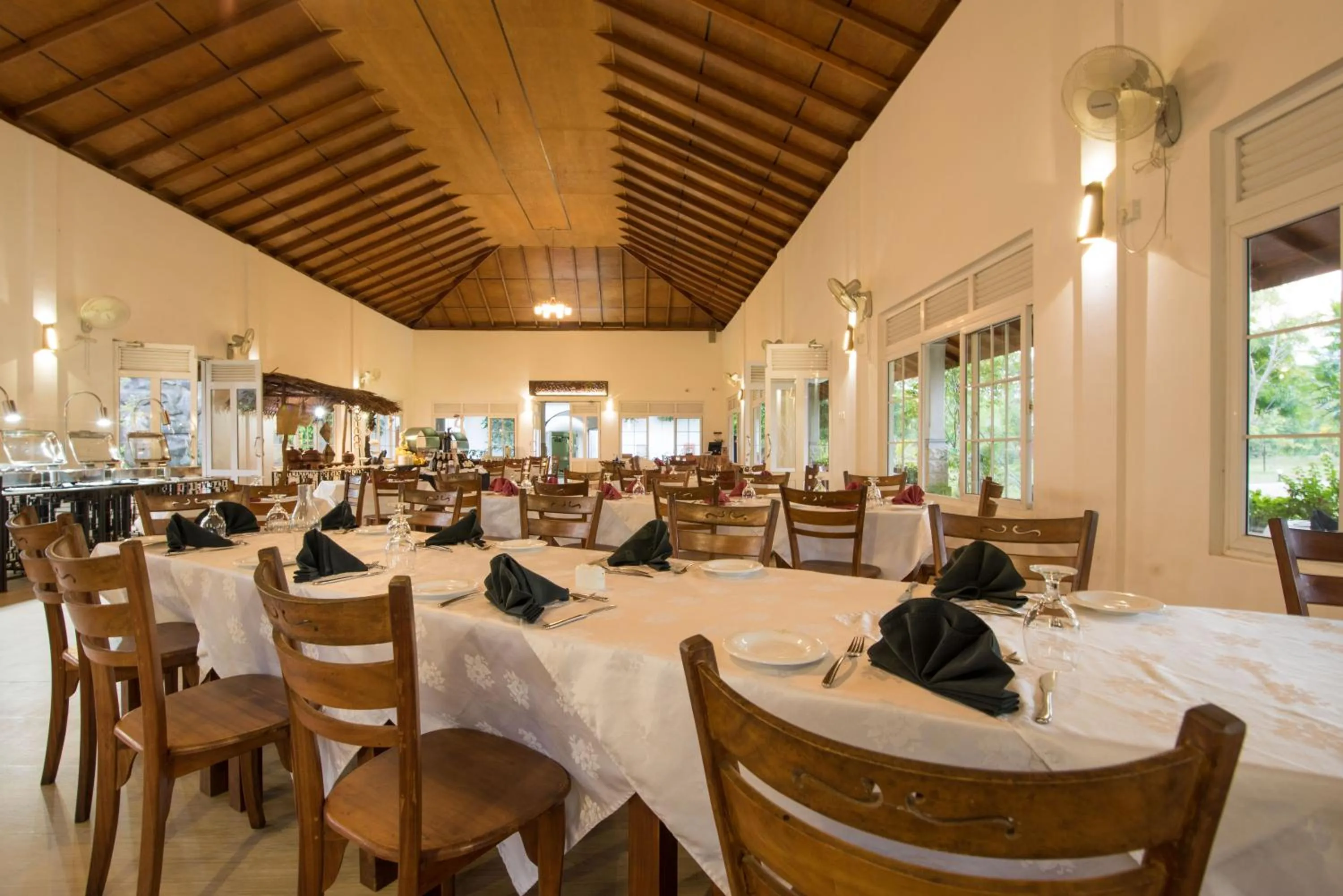 Restaurant/places to eat in Sungreen Resort Habarana