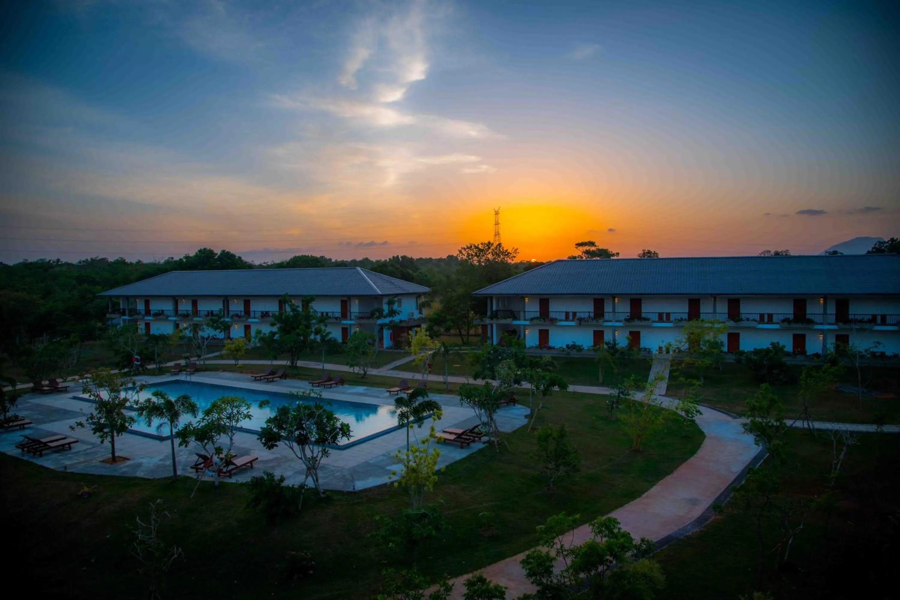 Sunset in Sungreen Resort Habarana