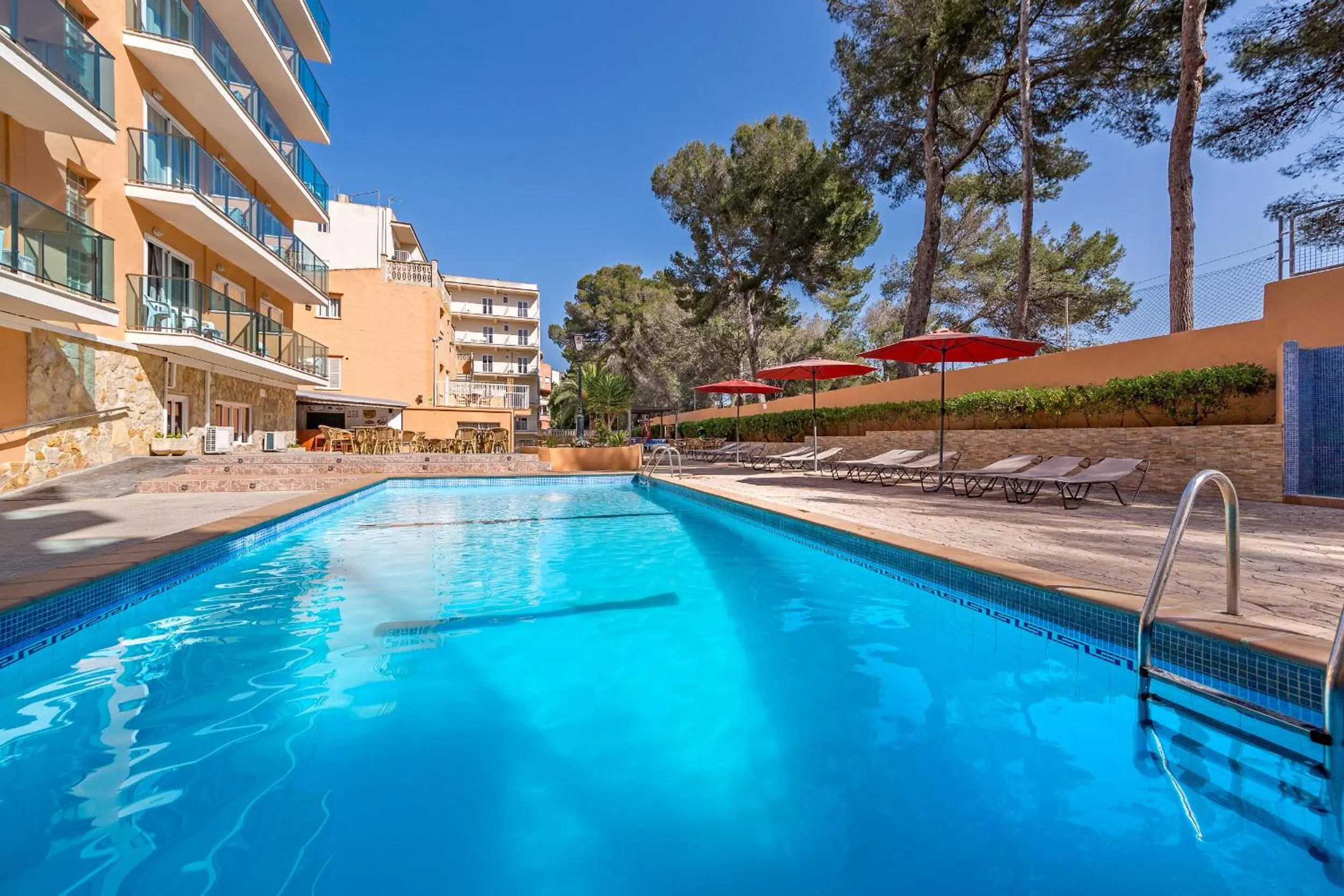 Property building in Hotel Costa Mediterraneo