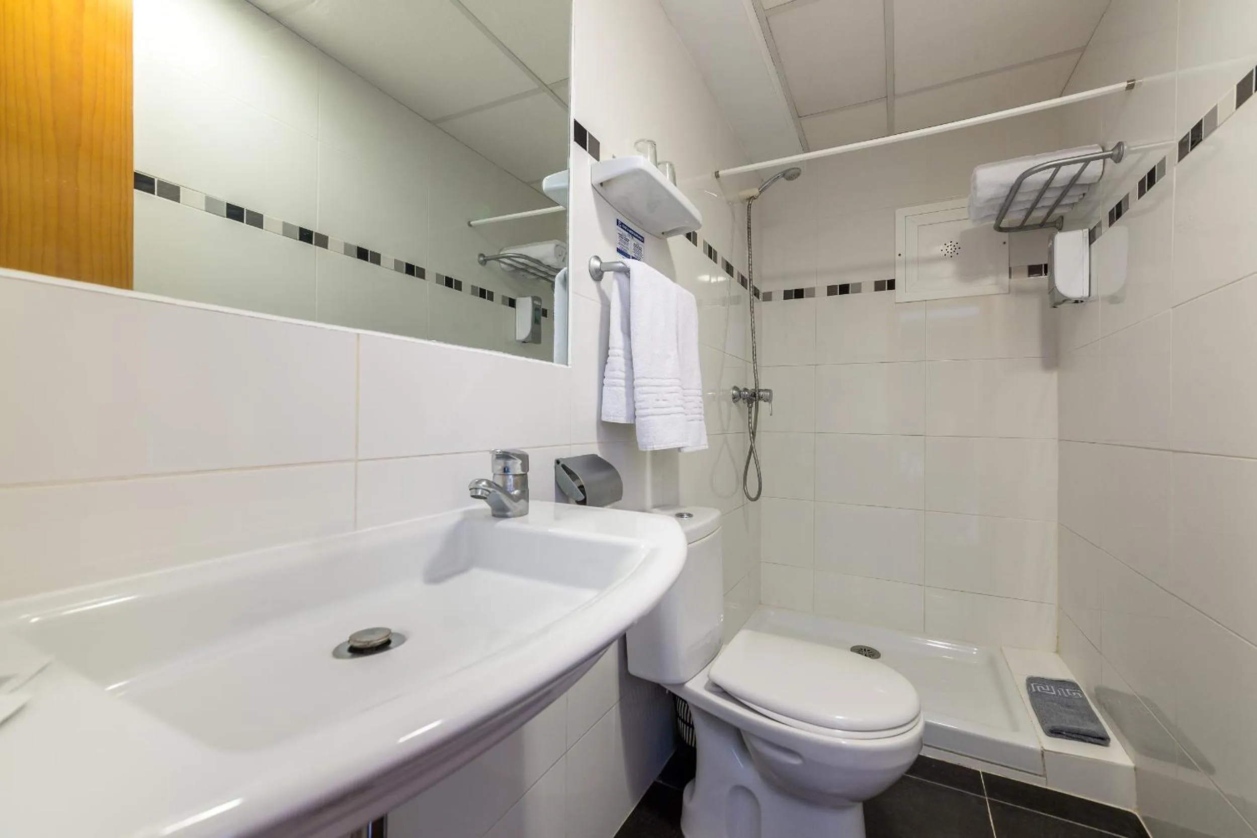 Bathroom in Hotel Costa Mediterraneo