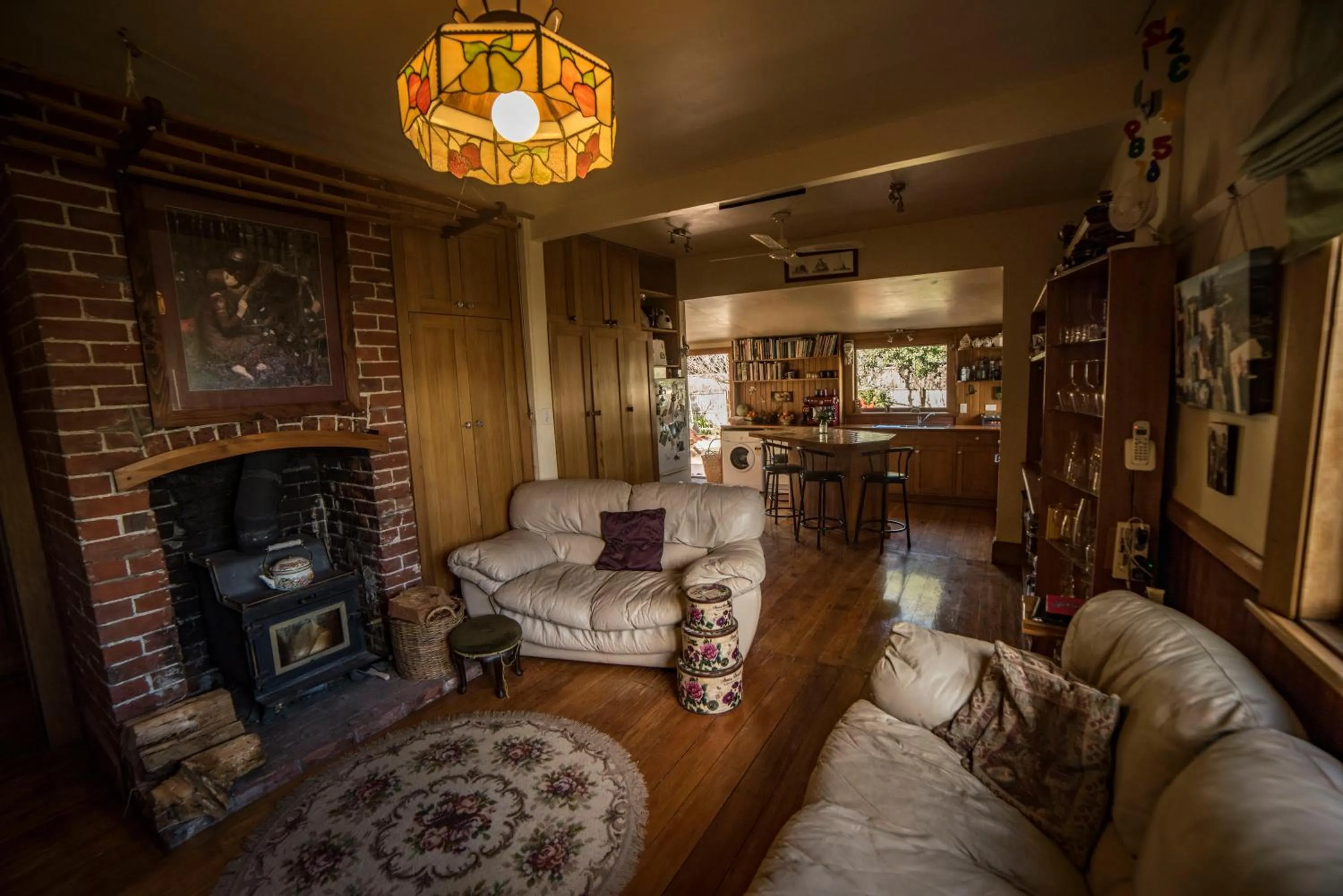 Area and facilities in Barbs Place