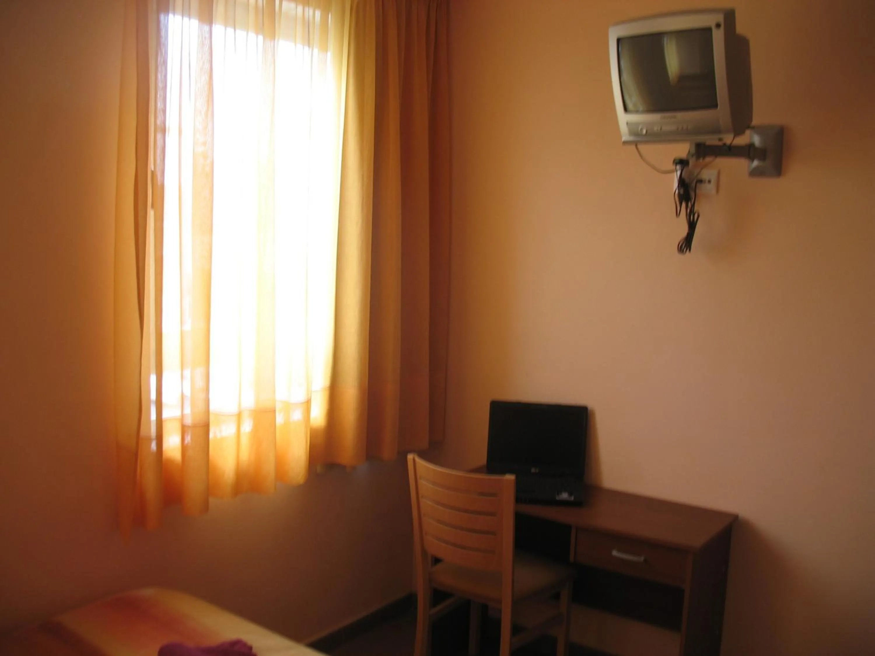 TV and multimedia in Hostal Campestre