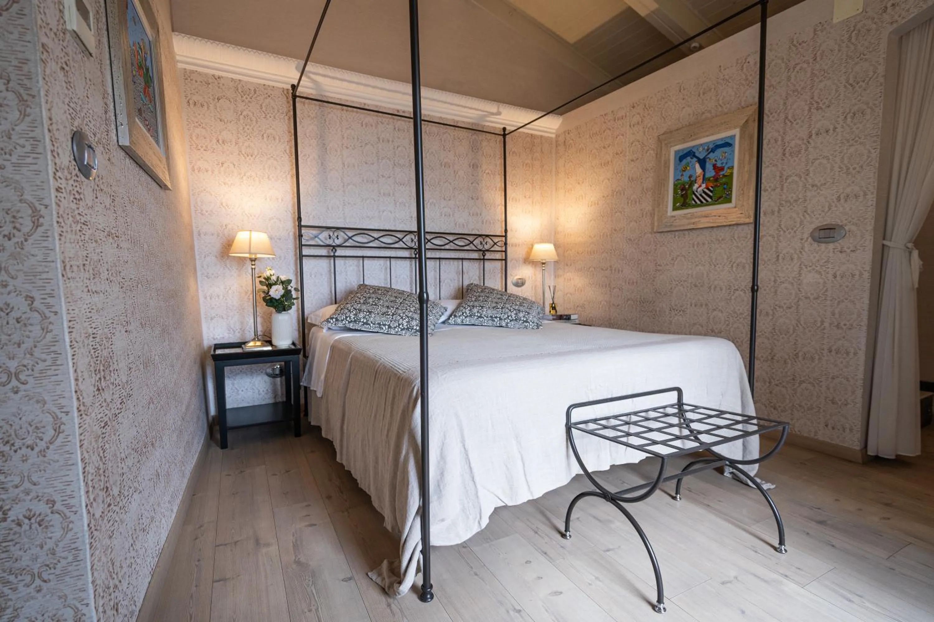 Photo of the whole room, Bed in La Lisca