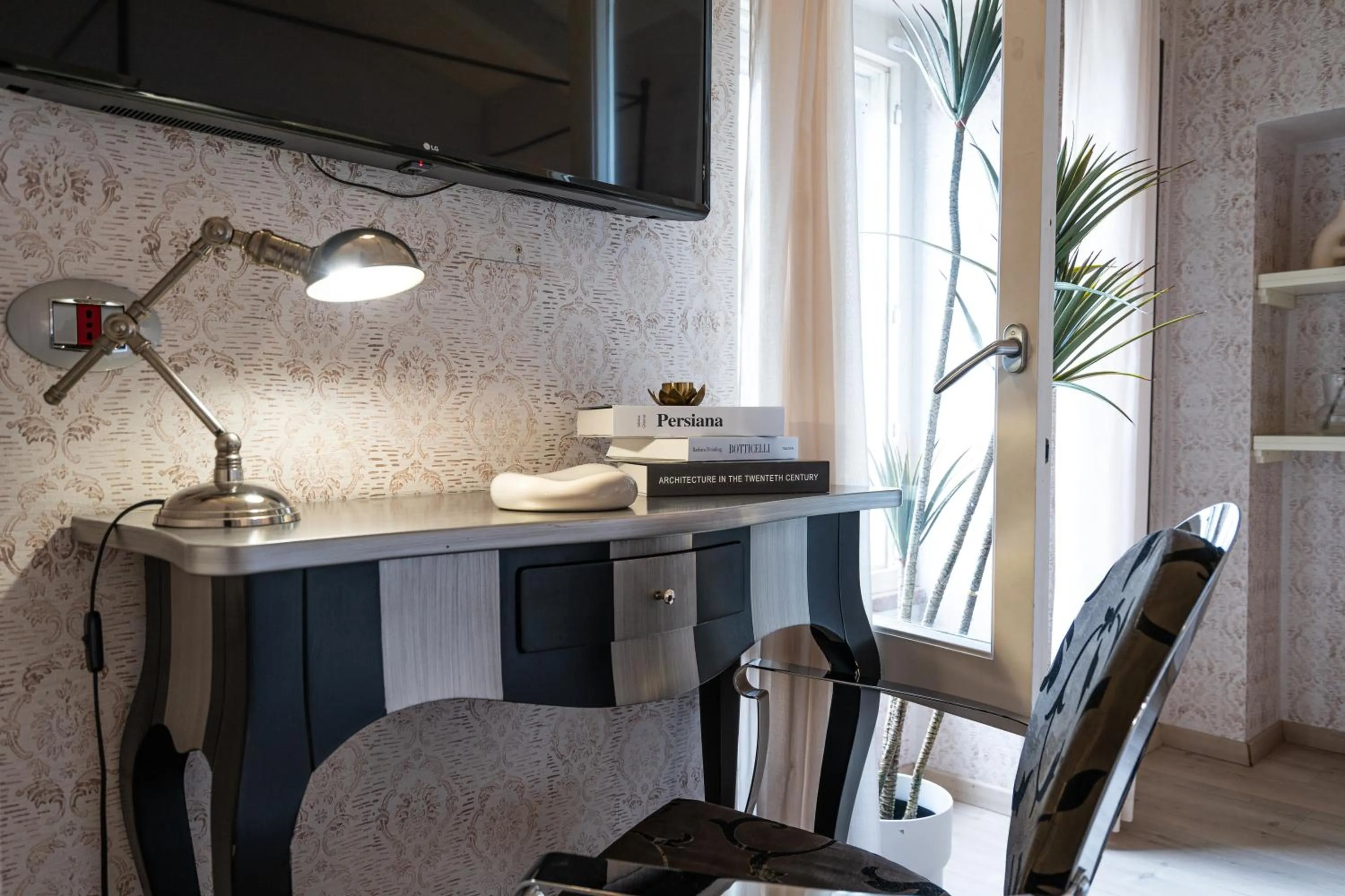 TV and multimedia in La Lisca