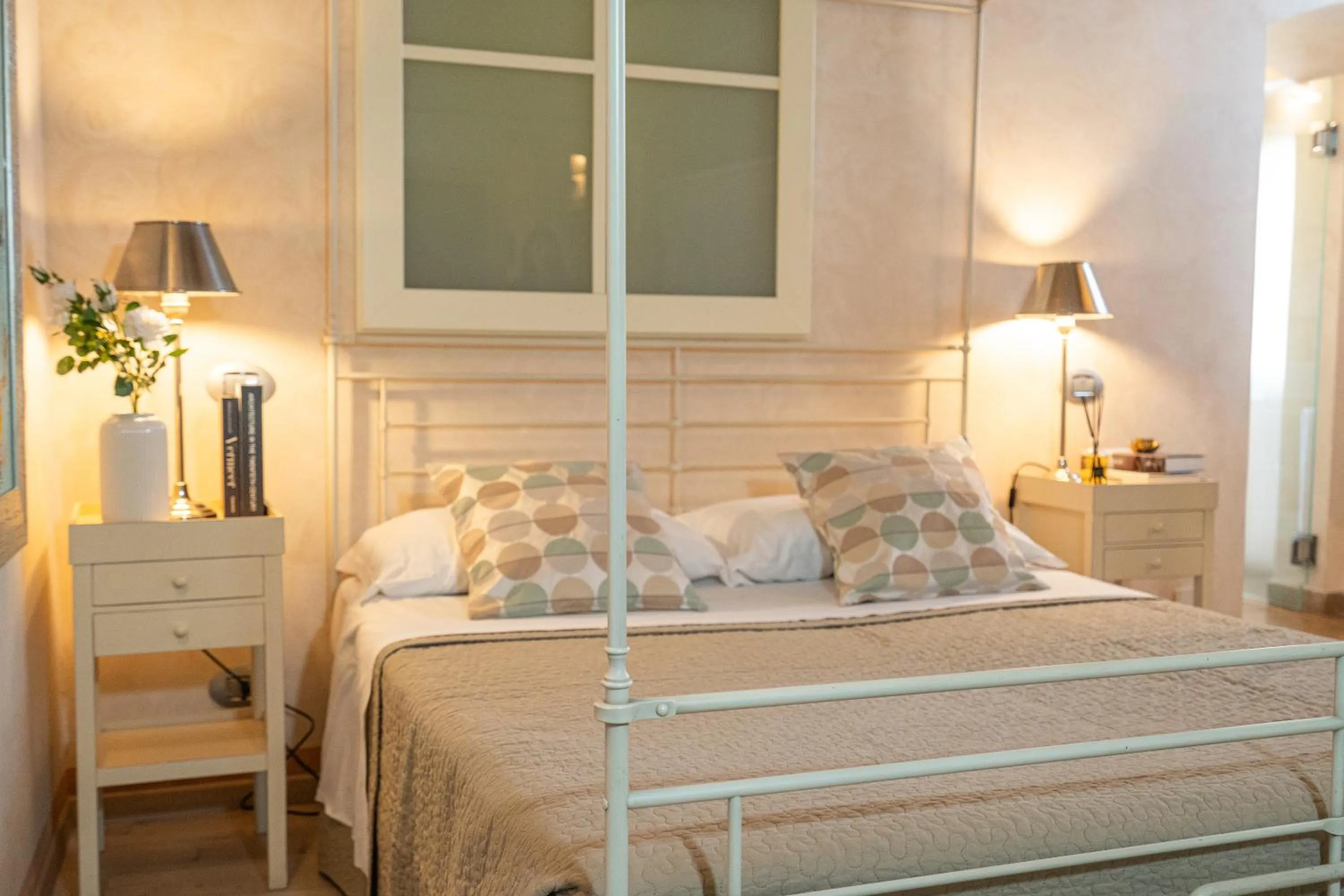 Photo of the whole room, Bed in La Lisca